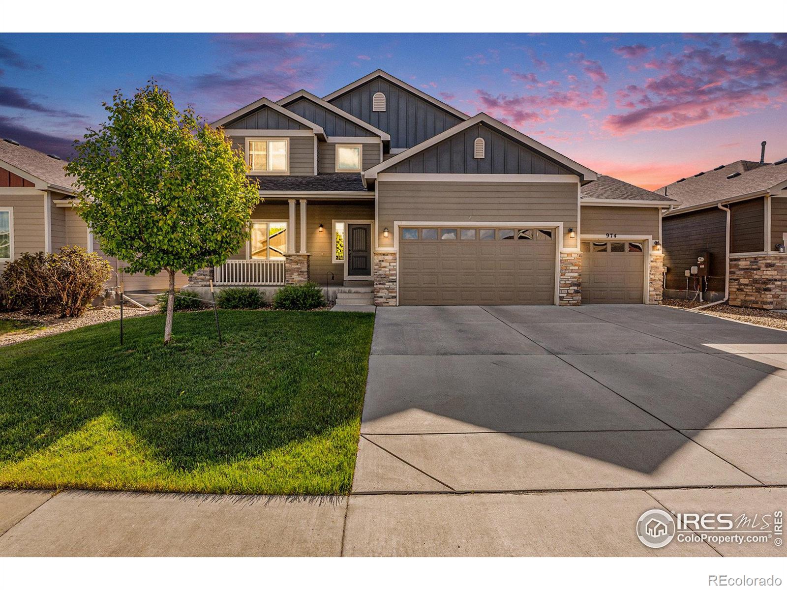 974  Lepus Drive, loveland MLS: 4567891010361 Beds: 5 Baths: 4 Price: $600,000