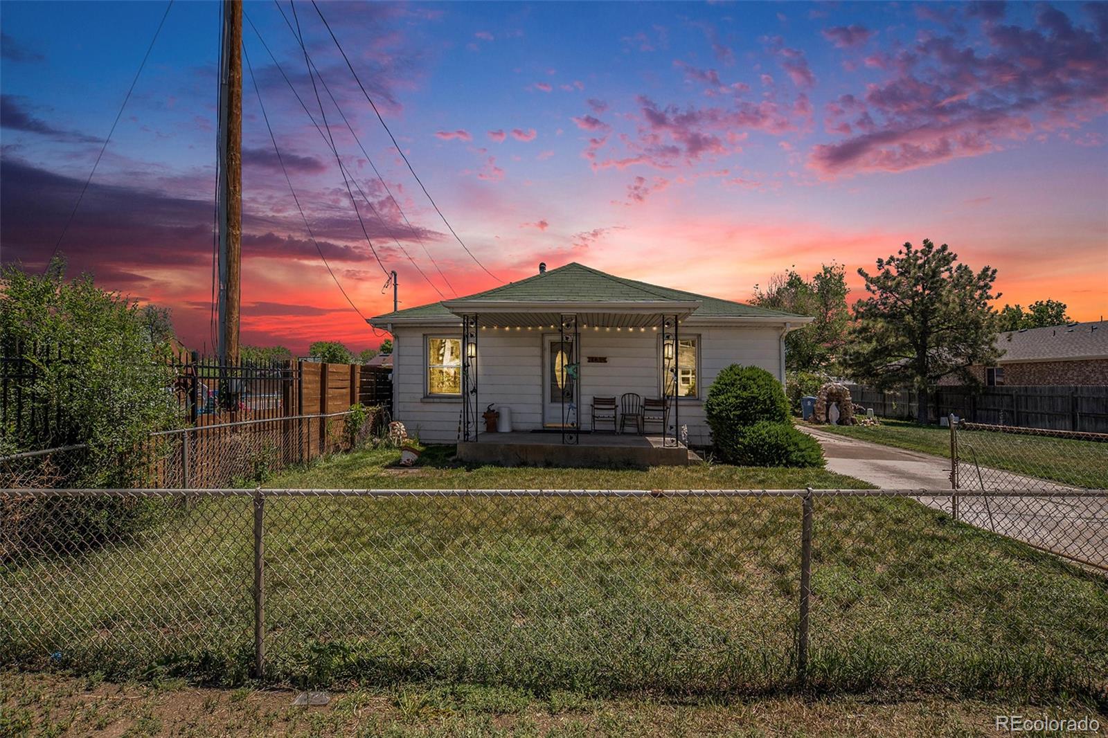 7030  Colorado Boulevard, commerce city MLS: 9581178 Beds: 2 Baths: 1 Price: $375,000