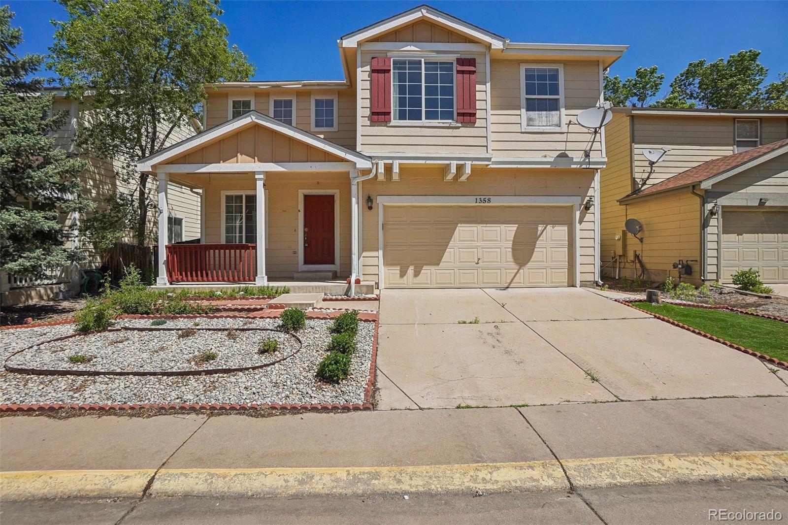 1358 S Akron Way, denver MLS: 9518735 Beds: 3 Baths: 3 Price: $555,000