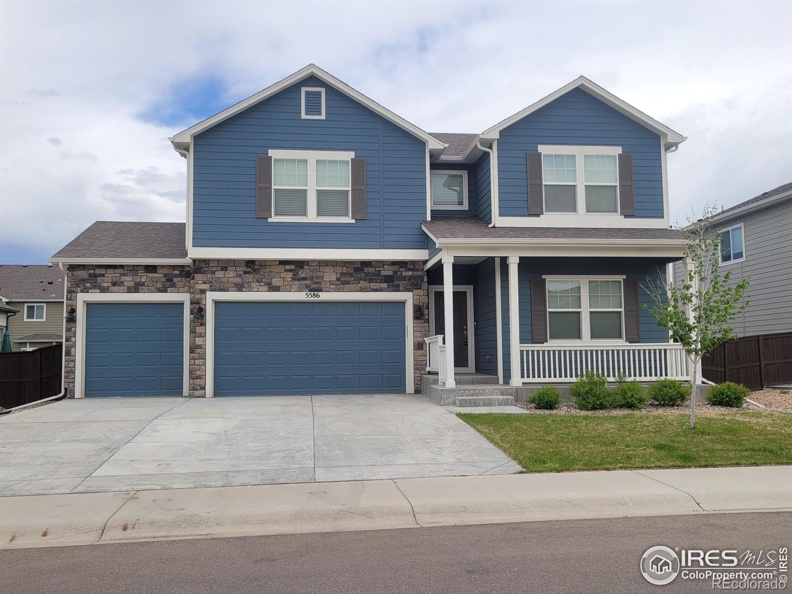 5586  Vona Drive, loveland MLS: 4567891010462 Beds: 4 Baths: 4 Price: $699,000