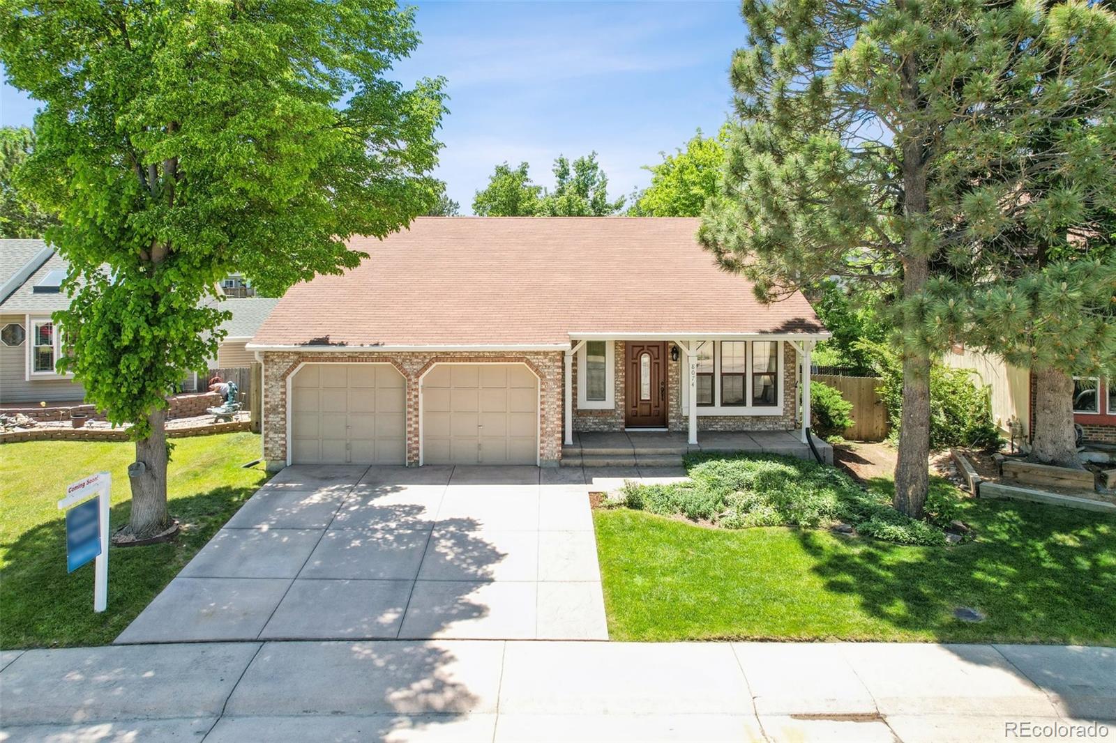 8074 s hoyt street, Littleton sold home. Closed on 2024-11-01 for $645,000.