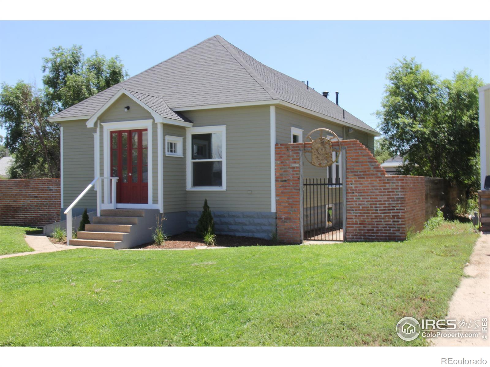 410  8th Street, greeley MLS: 4567891010467 Beds: 3 Baths: 2 Price: $334,900