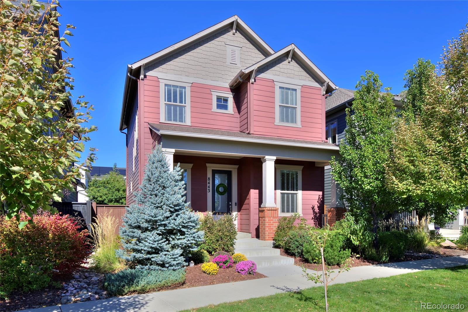 8443 E 50th Drive, denver MLS: 9647647 Beds: 4 Baths: 4 Price: $819,000