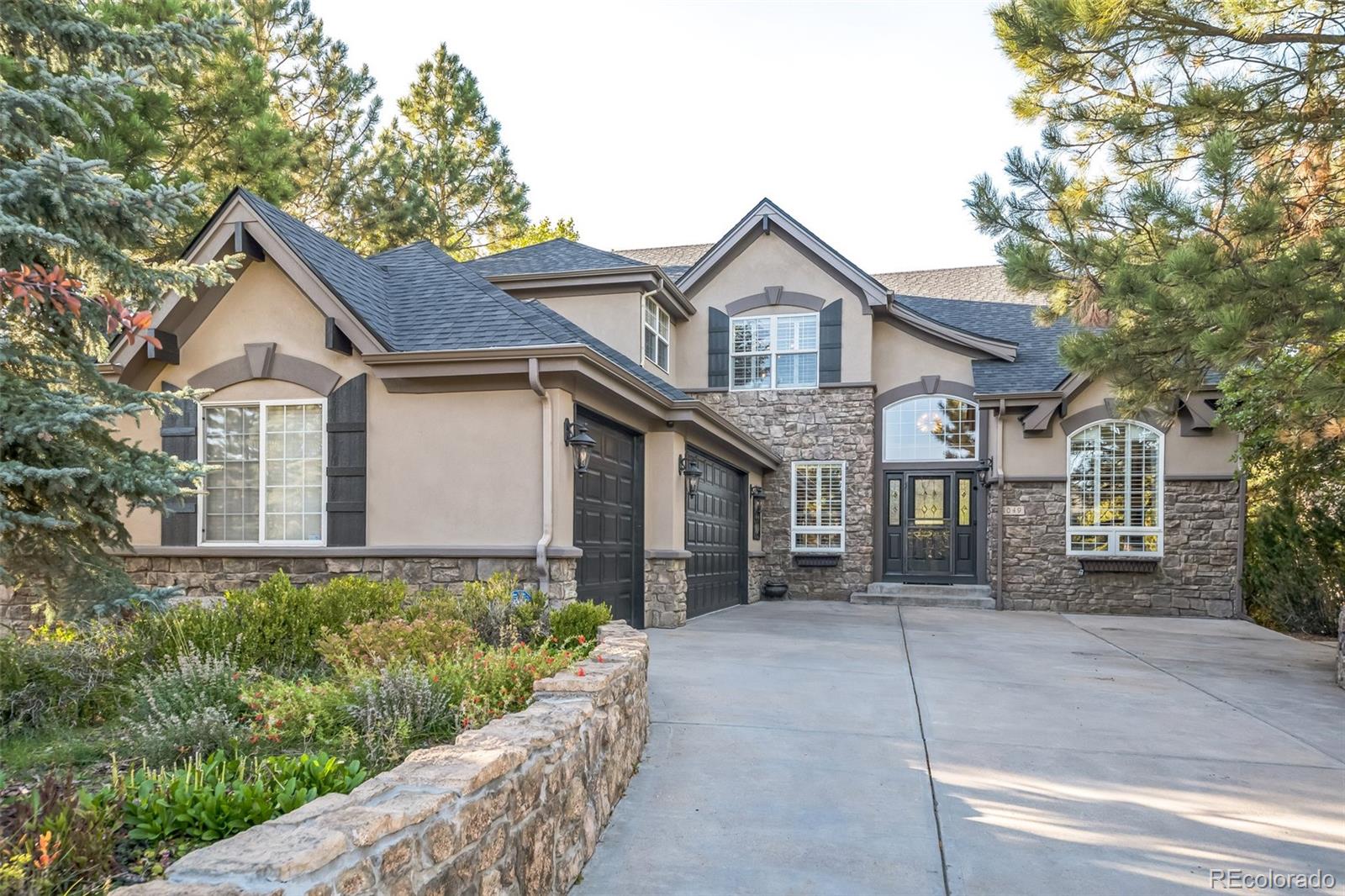 1049  Timbercrest Drive, castle pines MLS: 5011927 Beds: 4 Baths: 4 Price: $1,265,000