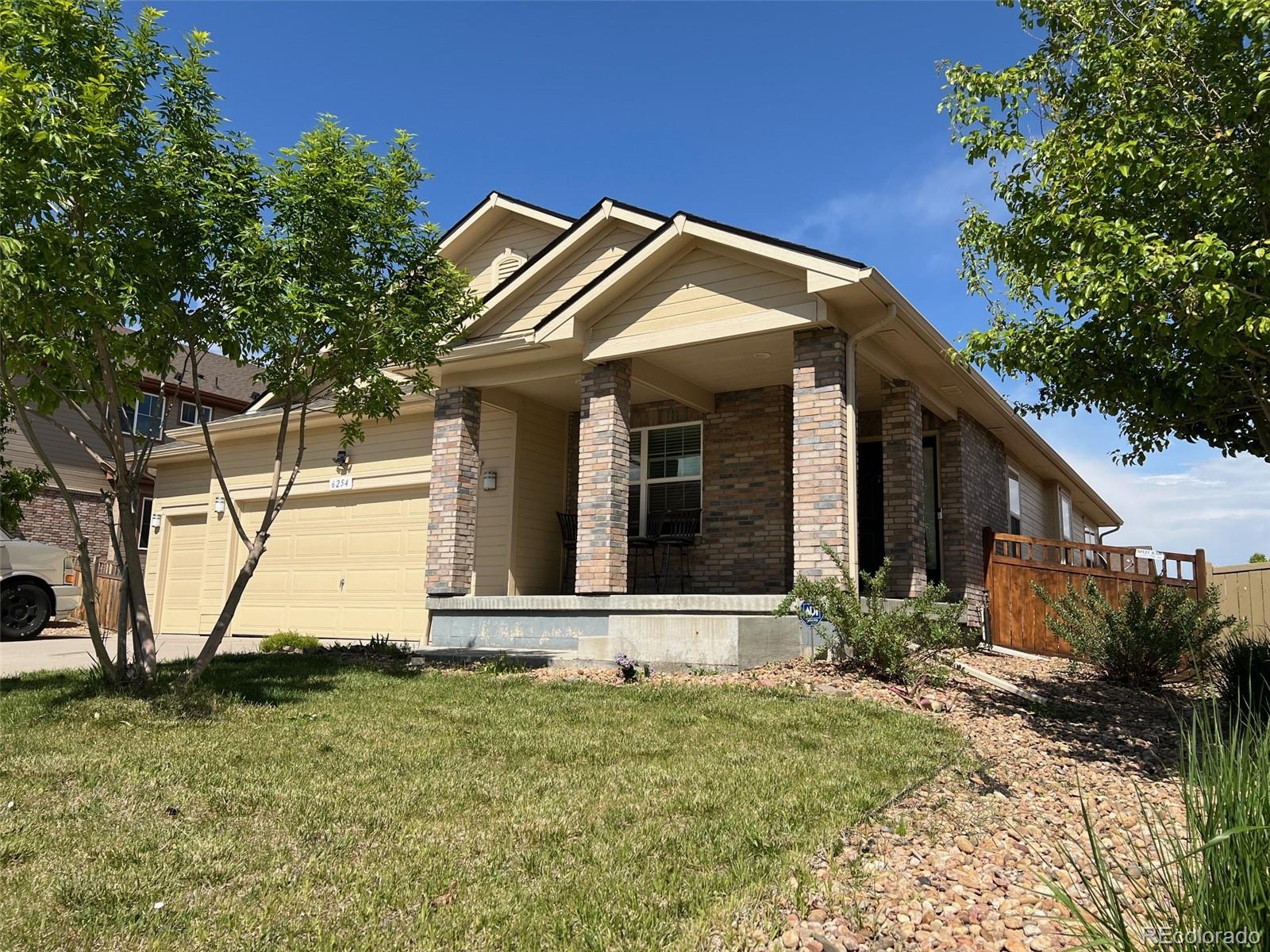 6254 N Ensenada Court, aurora MLS: 6724112 Beds: 3 Baths: 2 Price: $580,000