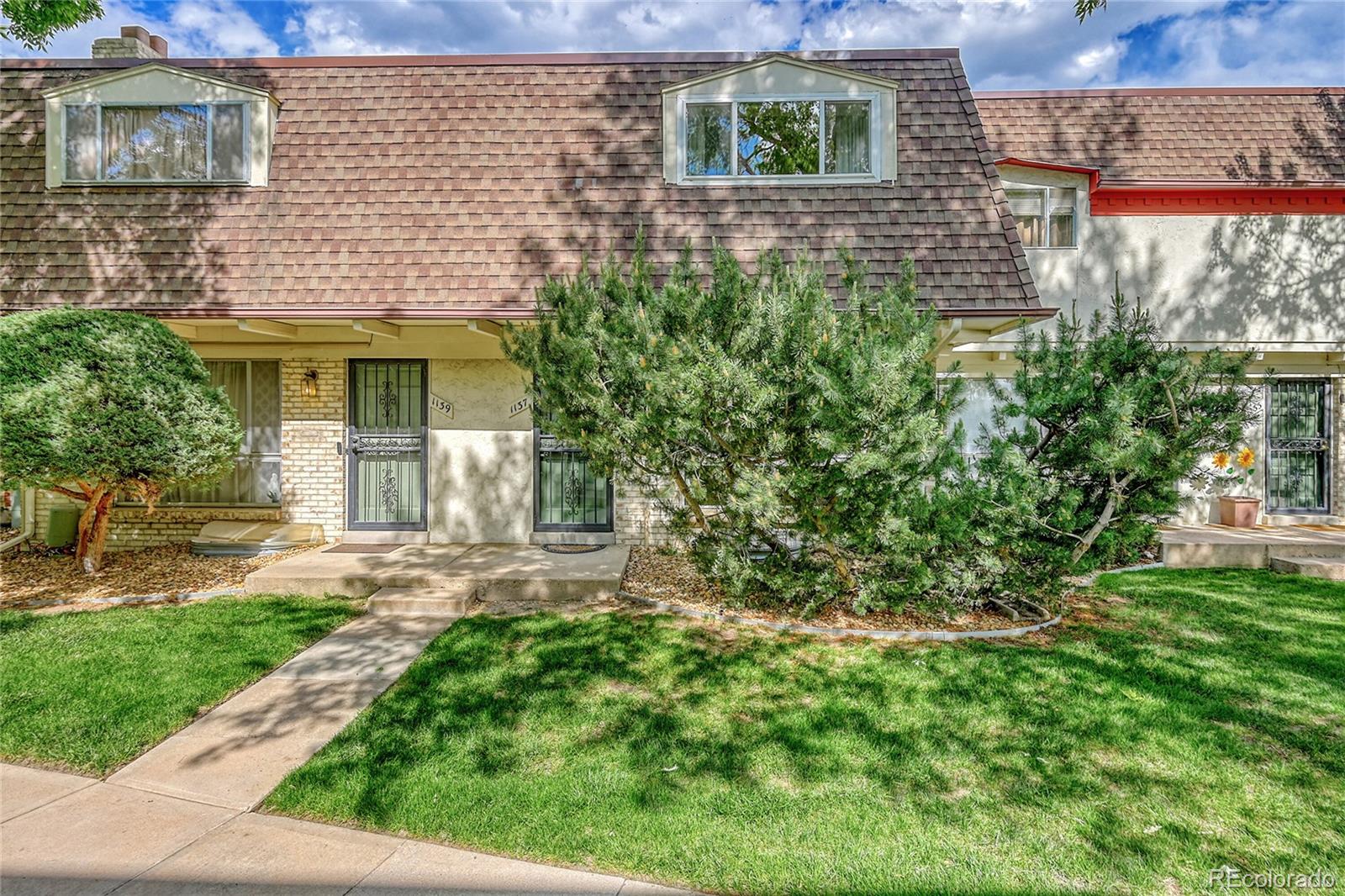 1137 s monaco parkway, Denver sold home. Closed on 2024-07-22 for $352,000.