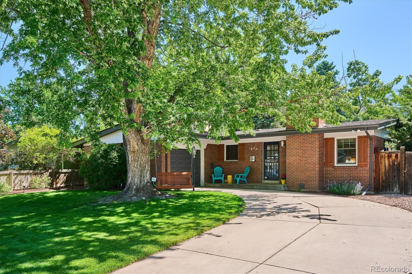 1944 S Kearney Way, denver MLS: 8368408 Beds: 4 Baths: 3 Price: $715,000