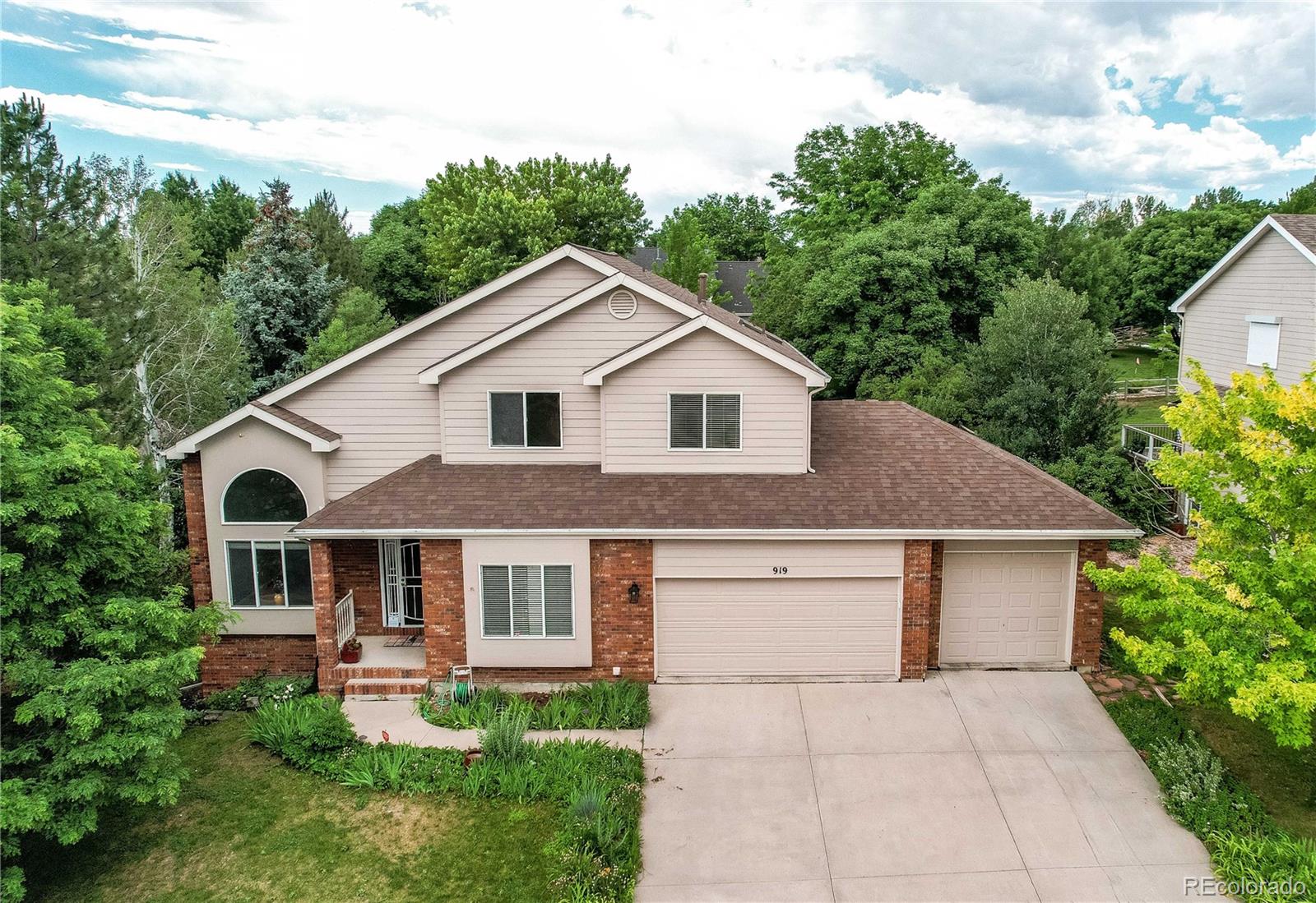 919  Benson Lane, fort collins MLS: 6496340 Beds: 4 Baths: 4 Price: $690,000