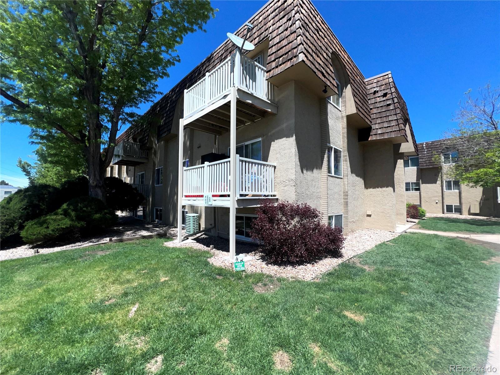 7335 E Quincy Avenue 104, Denver  MLS: 3564215 Beds: 2 Baths: 2 Price: $134,000