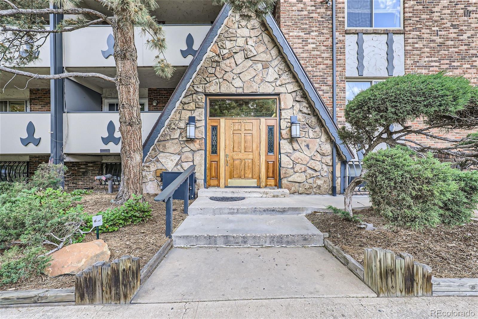 1260  York Street 403, Denver  MLS: 8793526 Beds: 0 Baths: 1 Price: $185,000