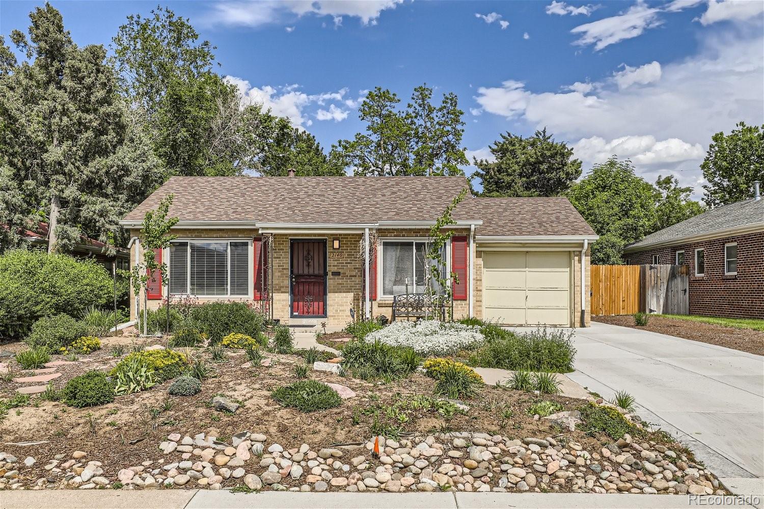 2140  Niagara Street, denver MLS: 4073981 Beds: 3 Baths: 2 Price: $535,000