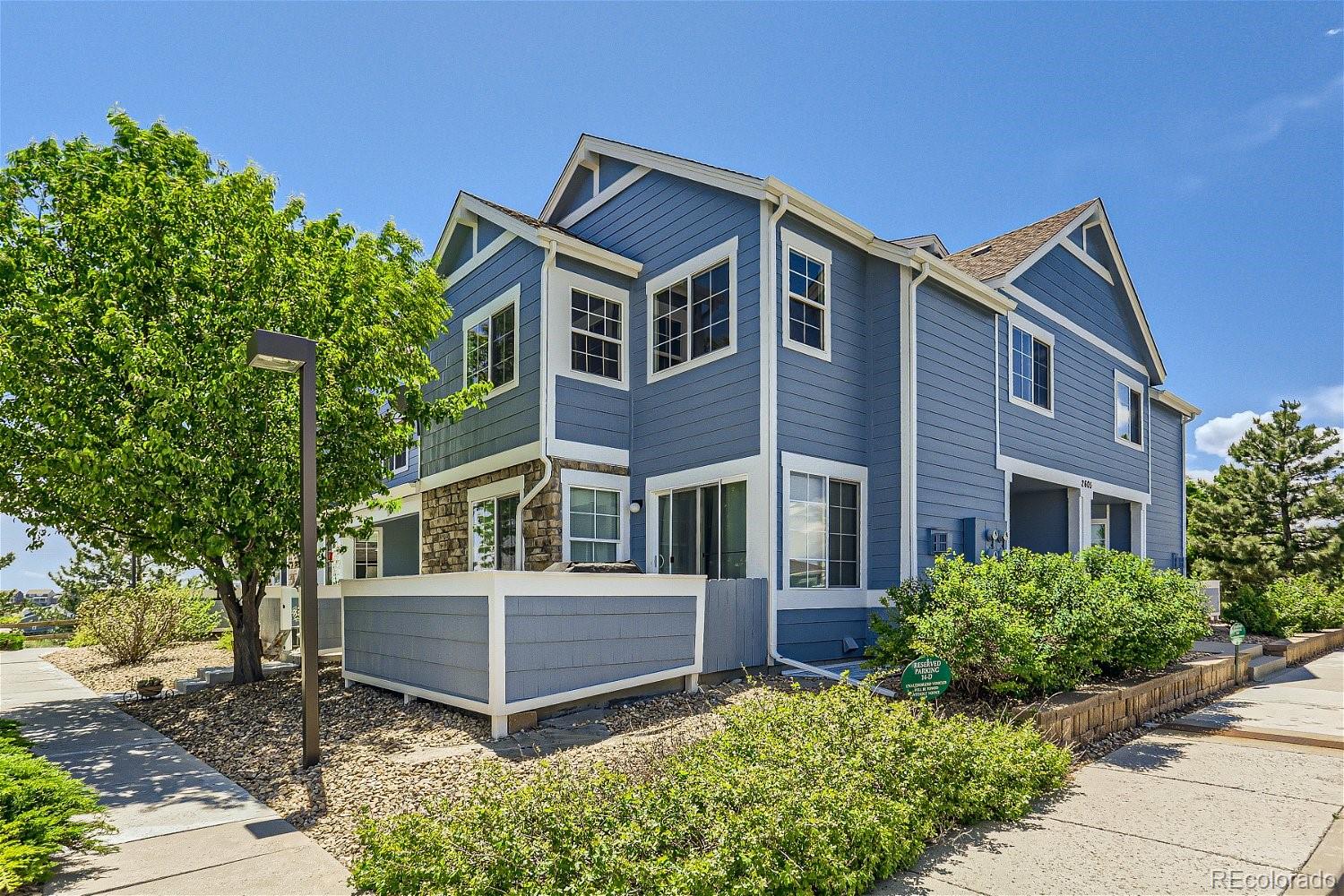 2605  Cutters Circle 102, Castle Rock  MLS: 3690774 Beds: 3 Baths: 4 Price: $427,500