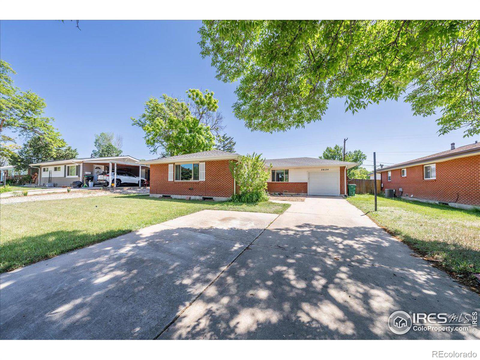 2624  14th Ave Ct, greeley MLS: 4567891010655 Beds: 5 Baths: 3 Price: $414,900