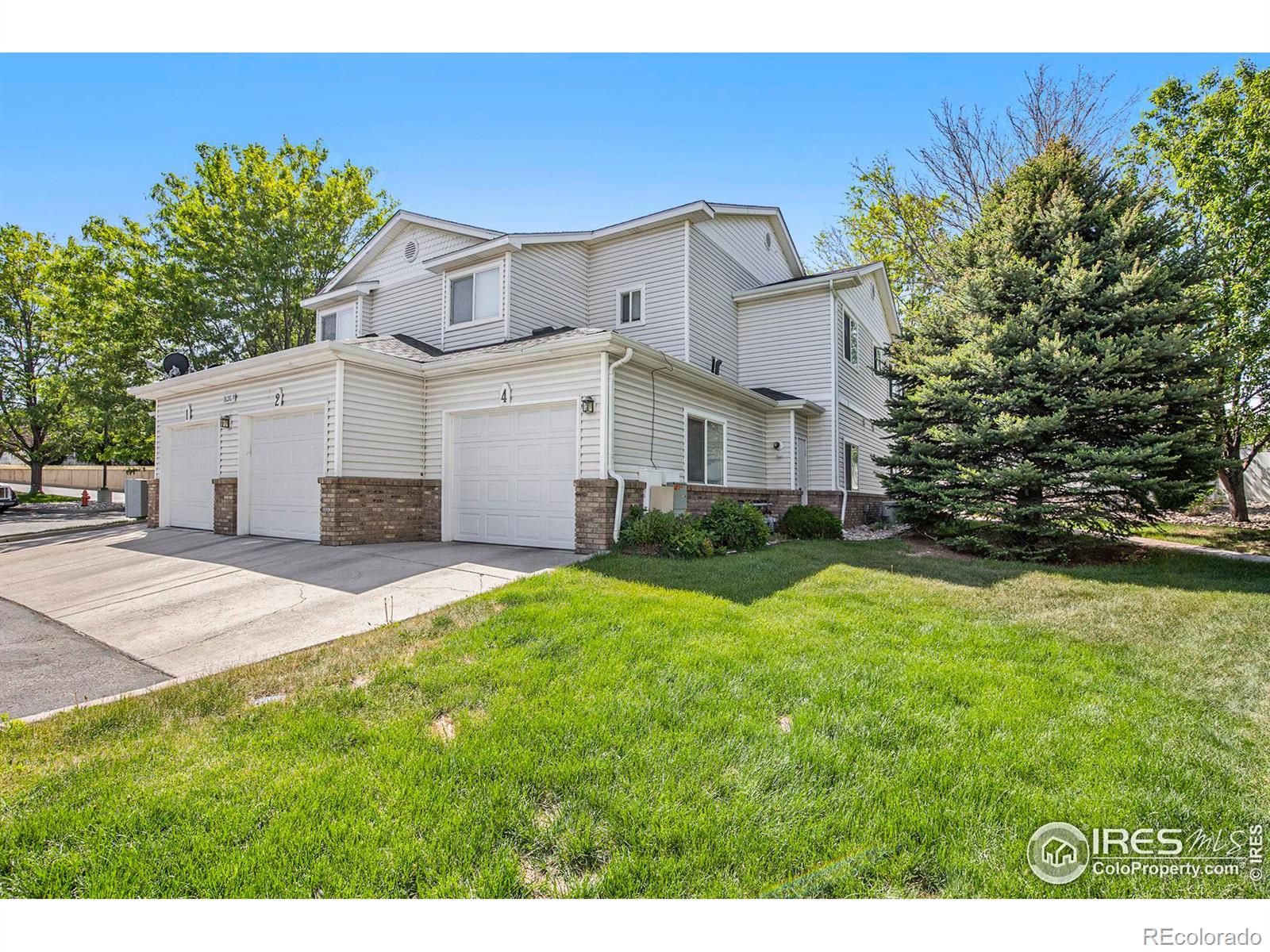 950  52nd ave ct, Greeley sold home. Closed on 2024-07-26 for $309,950.