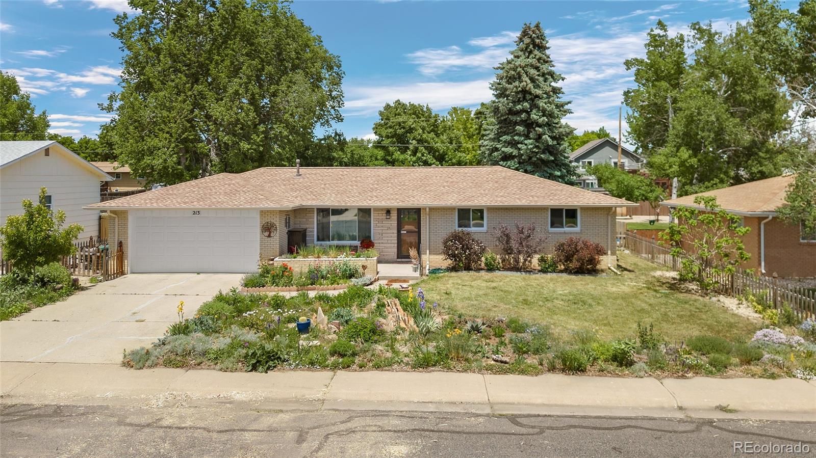 213 W 50th Street, loveland MLS: 5961826 Beds: 3 Baths: 2 Price: $449,500