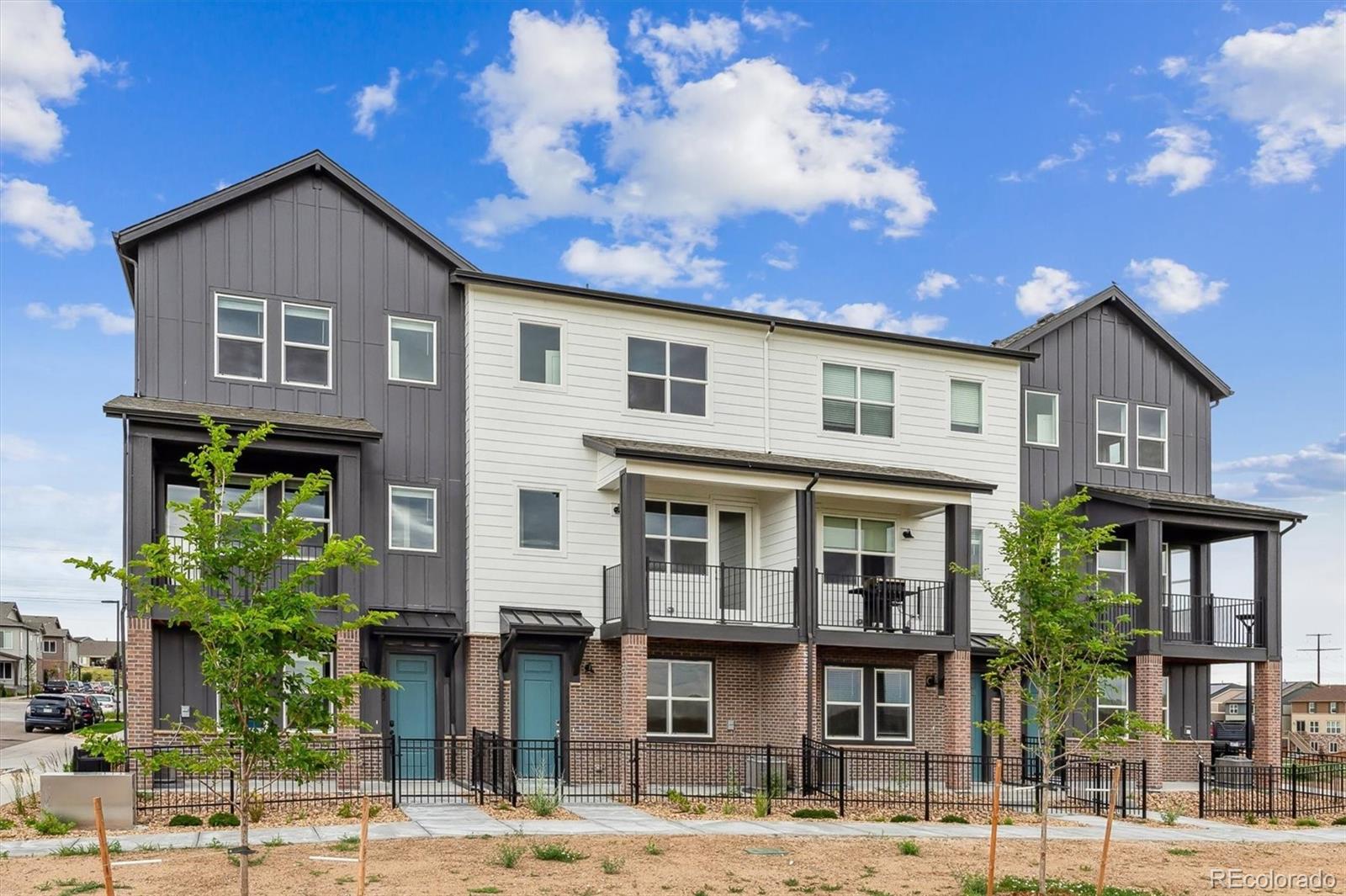 7032  Doncaster Court , Castle Pines  MLS: 8091015 Beds: 3 Baths: 3 Price: $544,990