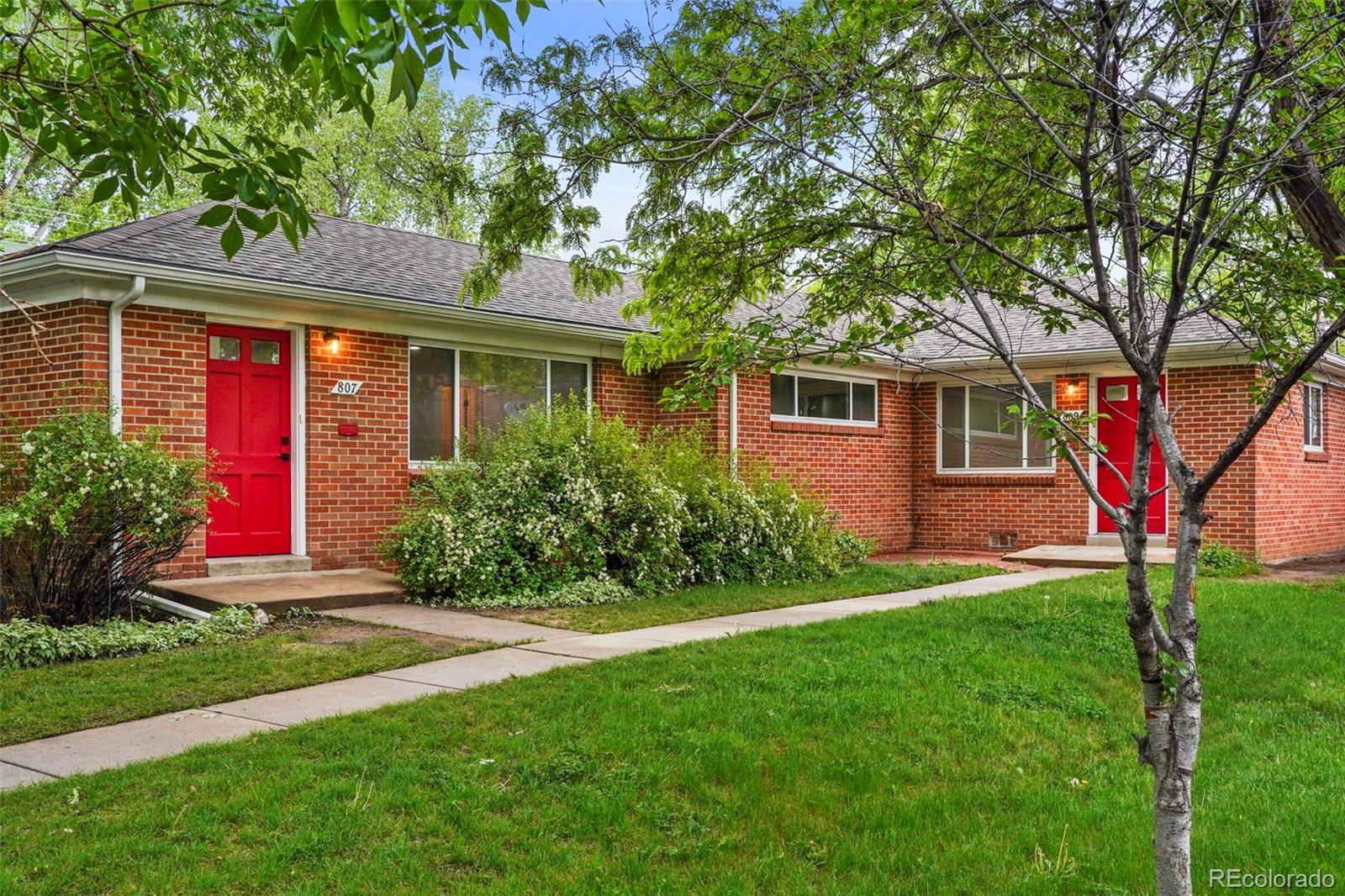 807  forest street, Denver sold home. Closed on 2024-11-14 for $450,000.