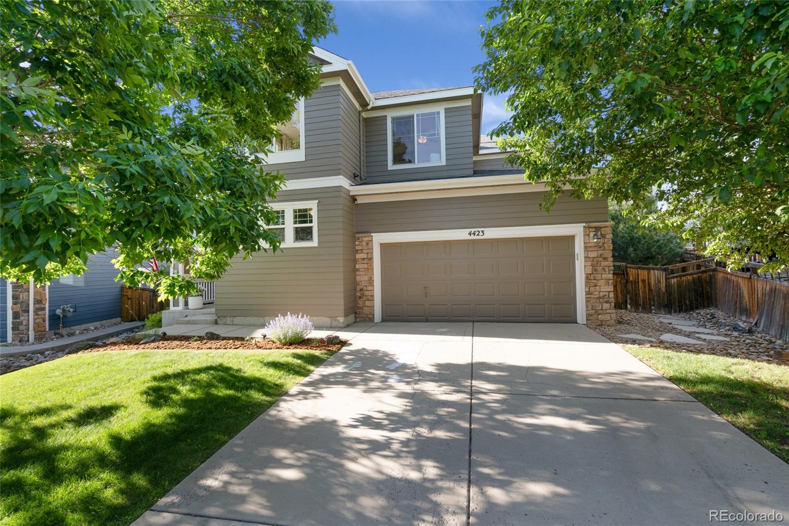 4423  Tanglevine Drive, castle rock MLS: 3730172 Beds: 3 Baths: 3 Price: $660,000