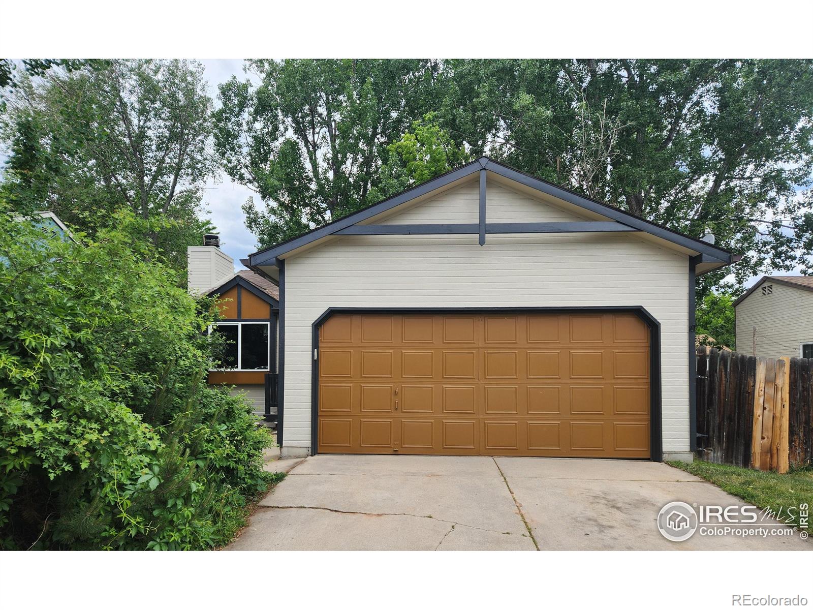 3225  Laredo Lane, fort collins MLS: 4567891011138 Beds: 4 Baths: 2 Price: $500,000