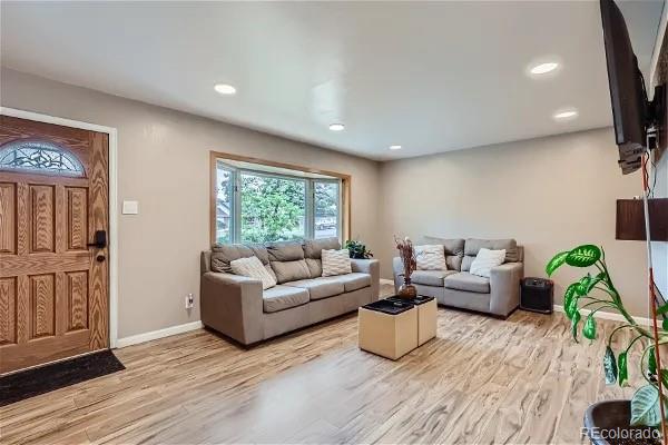 2830 S Sheridan Boulevard, denver MLS: 2097048 Beds: 5 Baths: 2 Price: $510,000