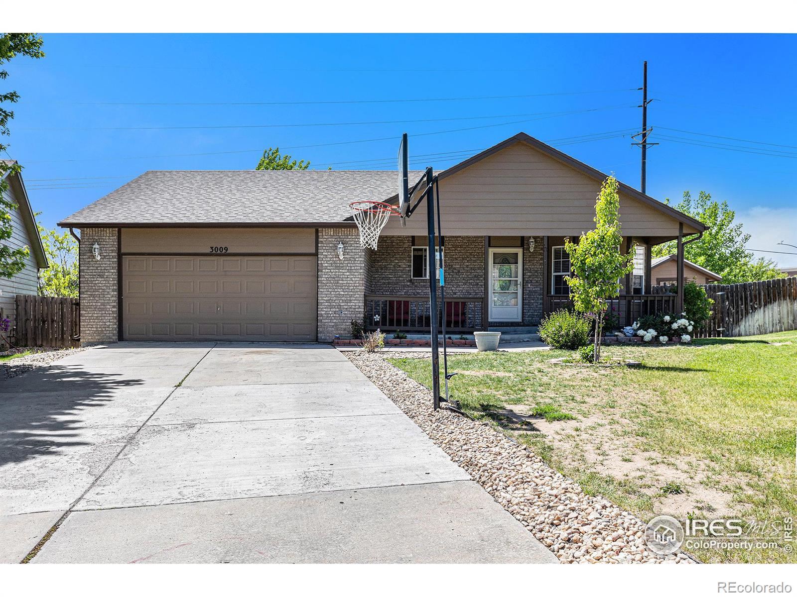 3009  46th Avenue, greeley MLS: 4567891011144 Beds: 5 Baths: 2 Price: $422,000