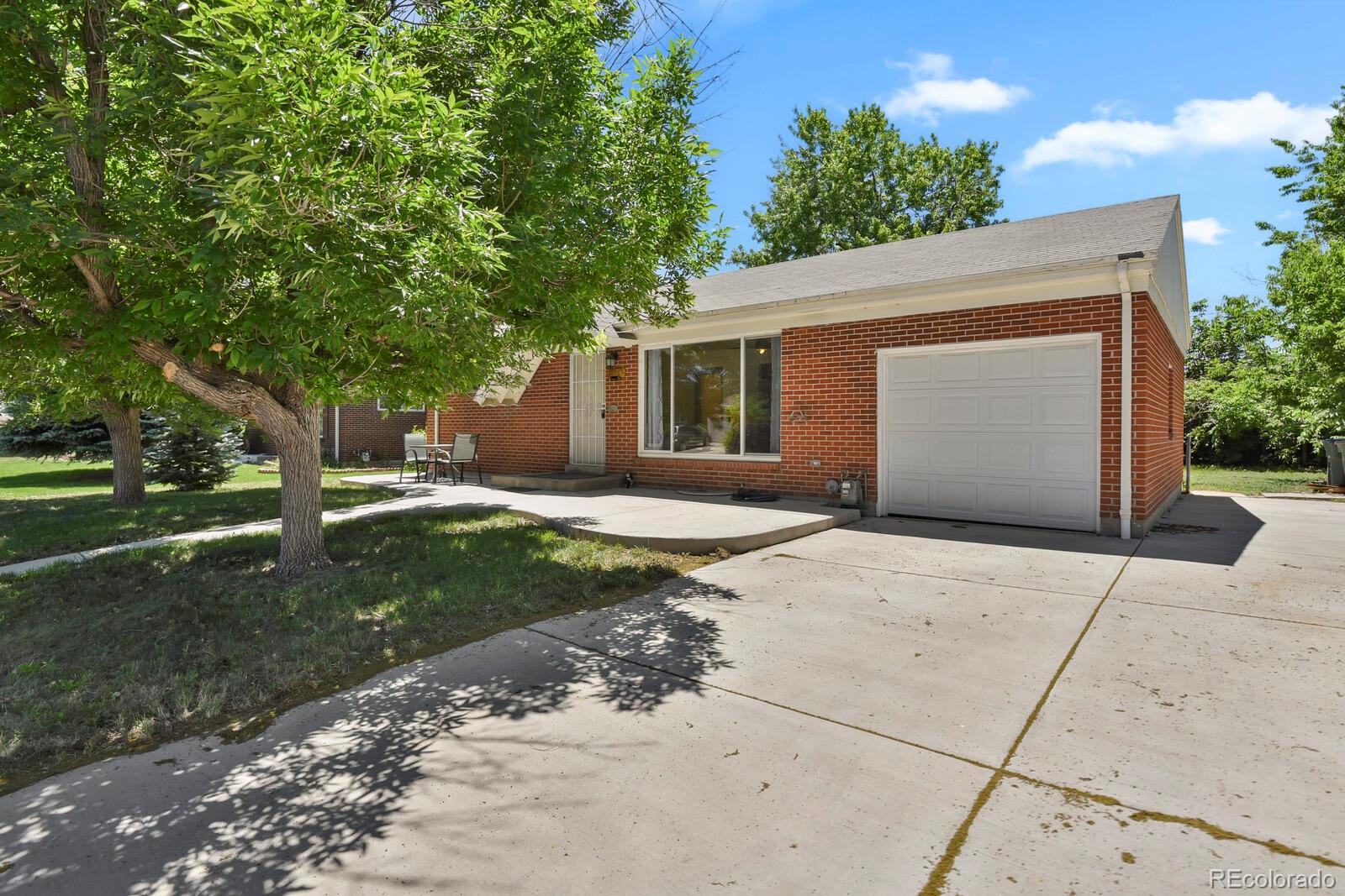 10965  Pearl Way, northglenn MLS: 6769472 Beds: 4 Baths: 2 Price: $454,500