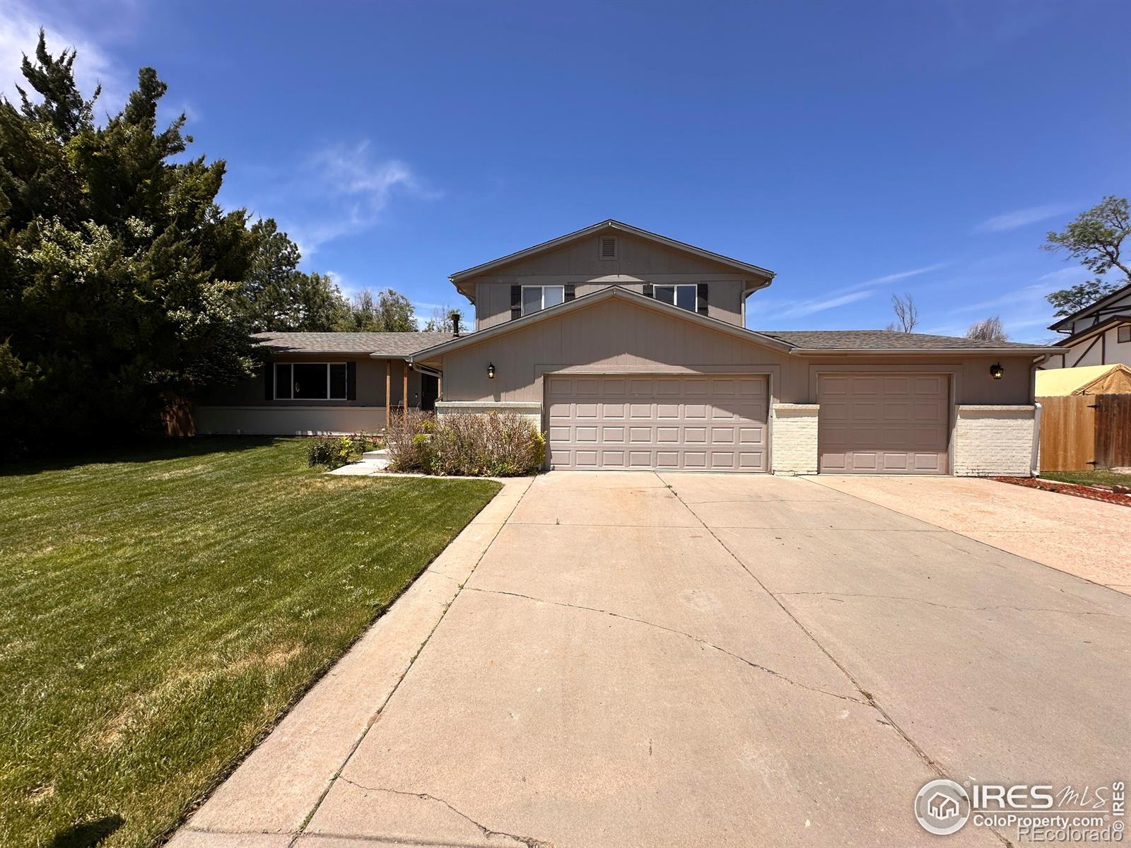 2051  40th Avenue, greeley MLS: 4567891011333 Beds: 4 Baths: 3 Price: $475,000