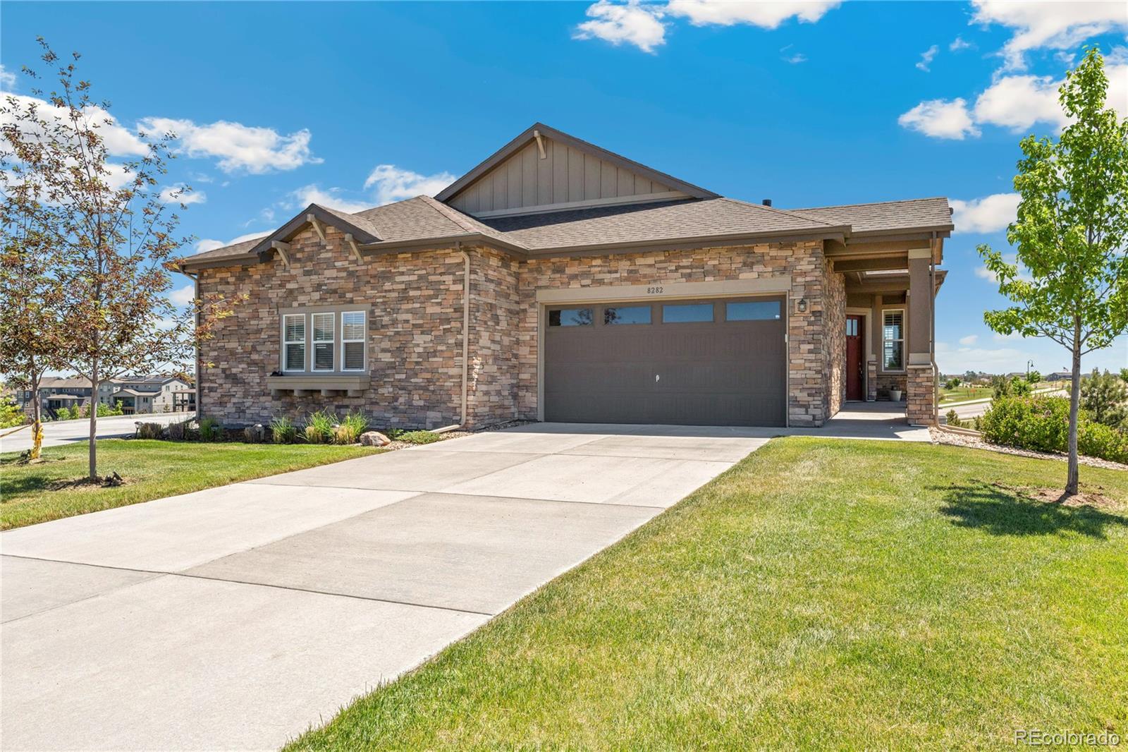 8282 S Jackson Gap Court, aurora MLS: 4900999 Beds: 2 Baths: 2 Price: $649,000