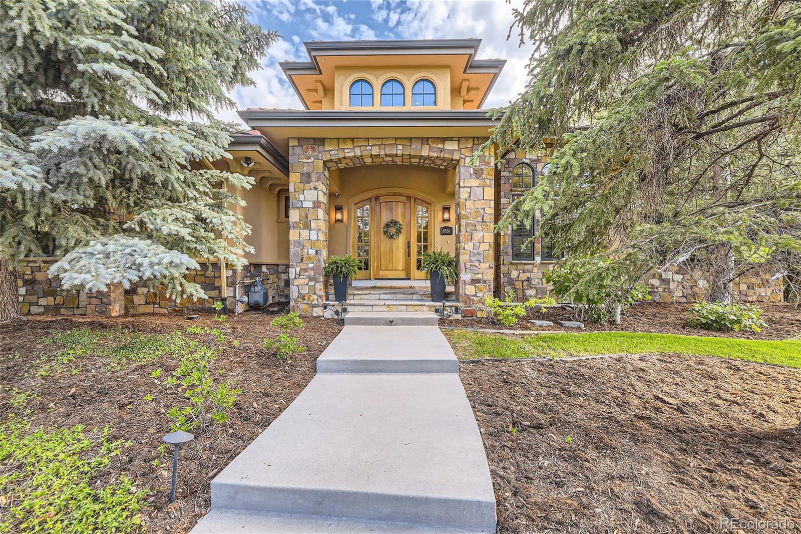 9550  poundstone place, Greenwood Village sold home. Closed on 2024-11-13 for $3,075,200.