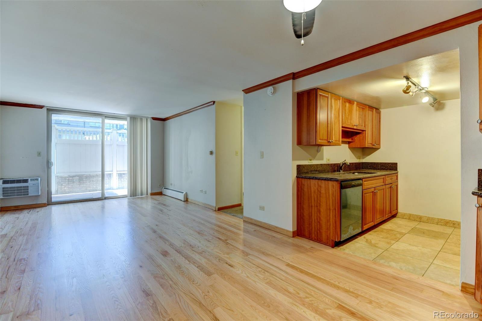 4600 E Asbury Circle 101, Denver  MLS: 7263484 Beds: 2 Baths: 1 Price: $199,500