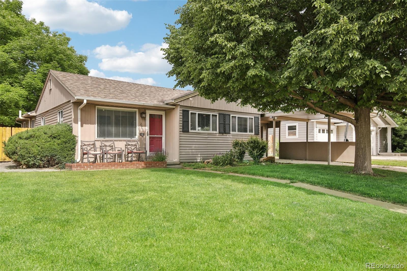 2765 s harrison street, Denver sold home. Closed on 2024-08-23 for $565,000.