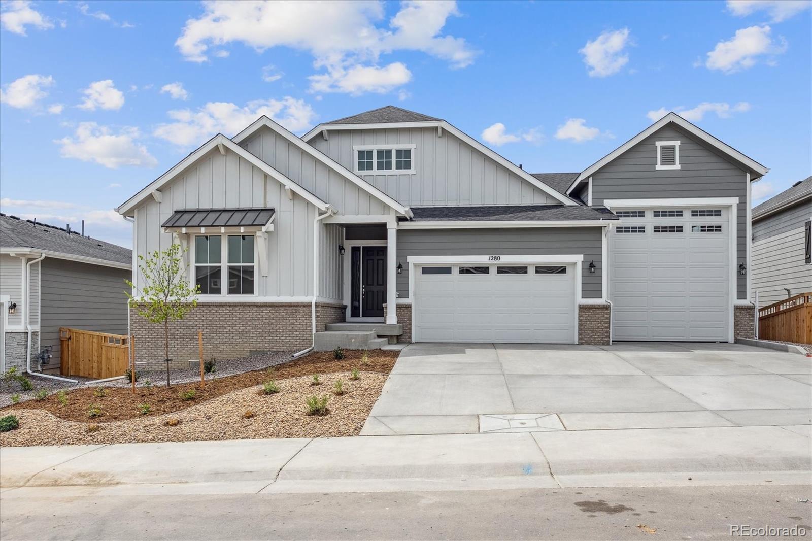 1280  Melting Snow Way, castle rock MLS: 7522191 Beds: 5 Baths: 3 Price: $999,950