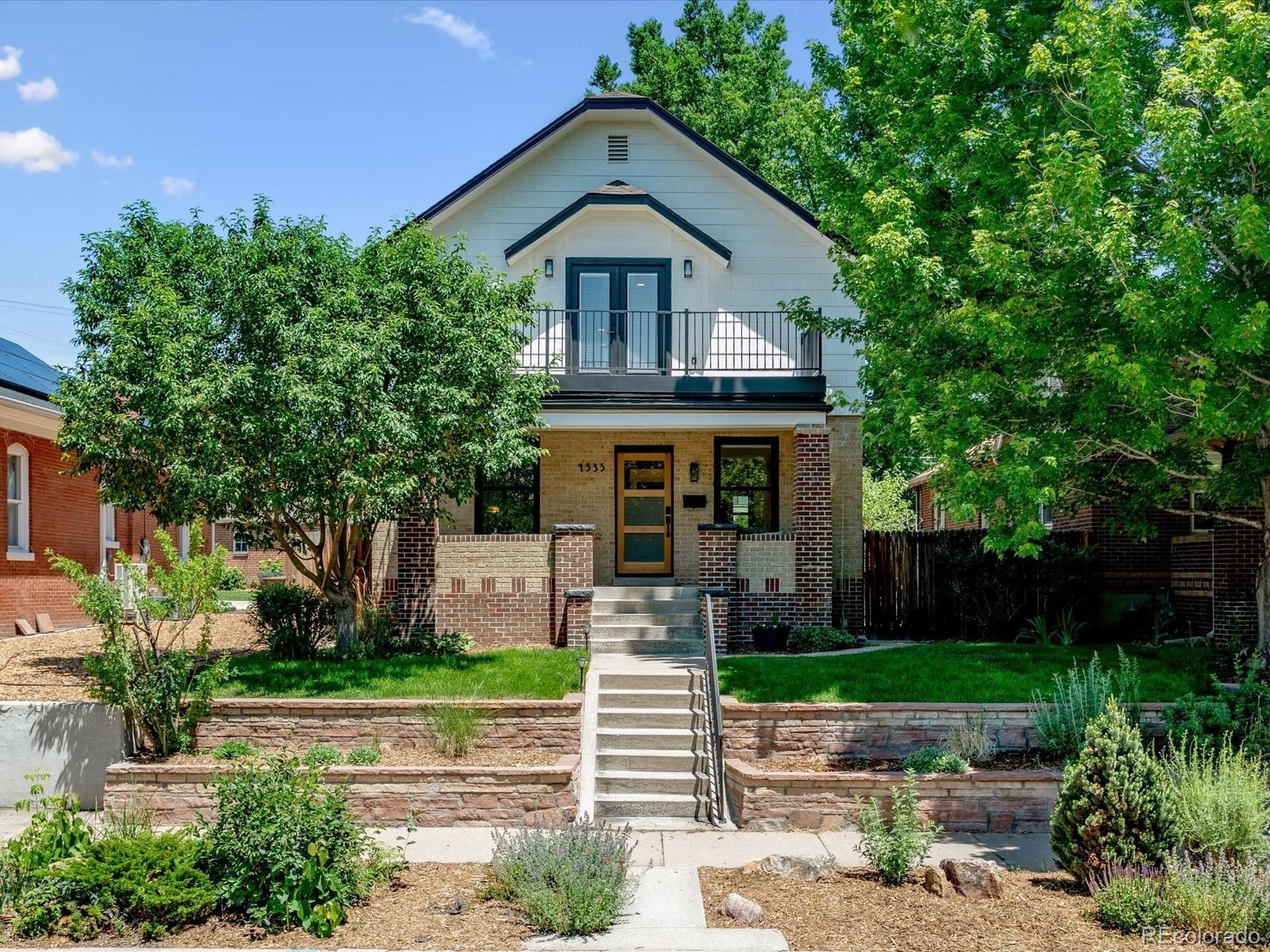 4535 W Hayward Place, denver MLS: 2944645 Beds: 5 Baths: 4 Price: $1,490,000