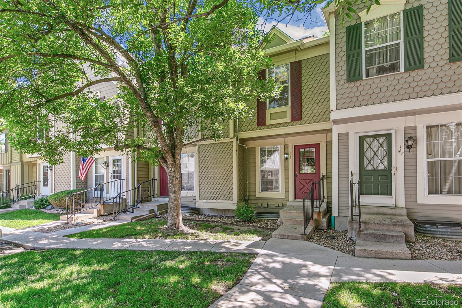 1811 S Quebec Way, denver MLS: 9666158 Beds: 2 Baths: 2 Price: $360,000