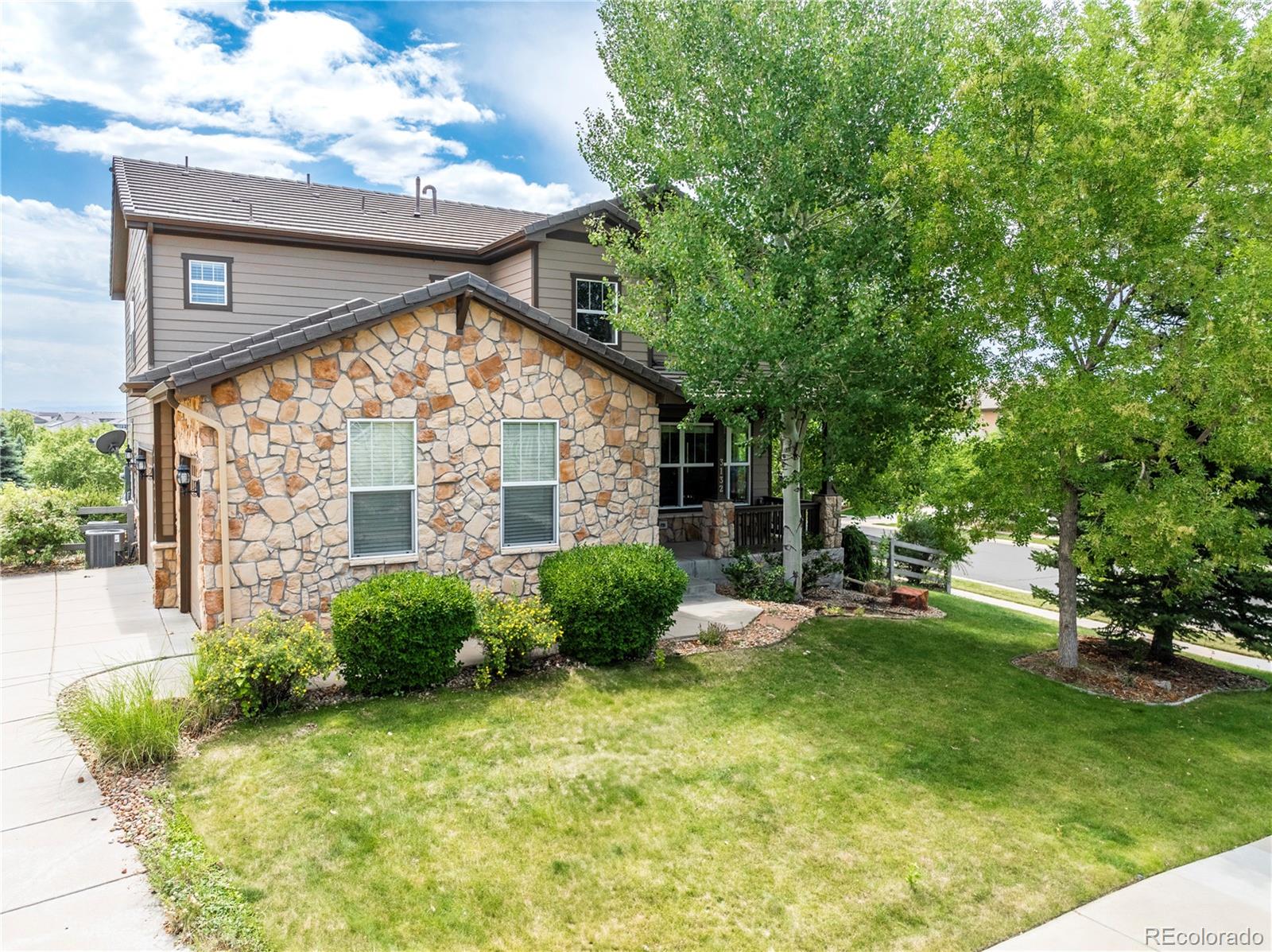 3132  Promontory Loop, broomfield MLS: 5353801 Beds: 4 Baths: 3 Price: $815,500