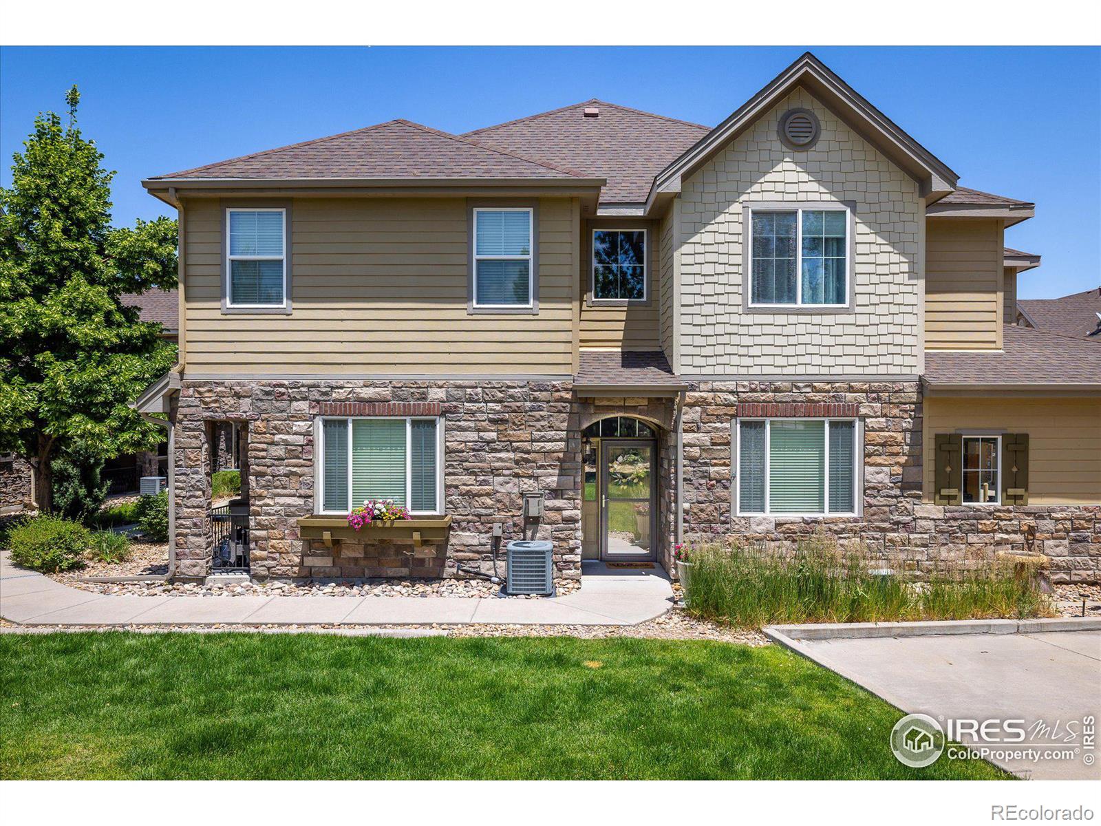 15233 W 65th Avenue, arvada MLS: 4567891011987 Beds: 3 Baths: 3 Price: $630,000