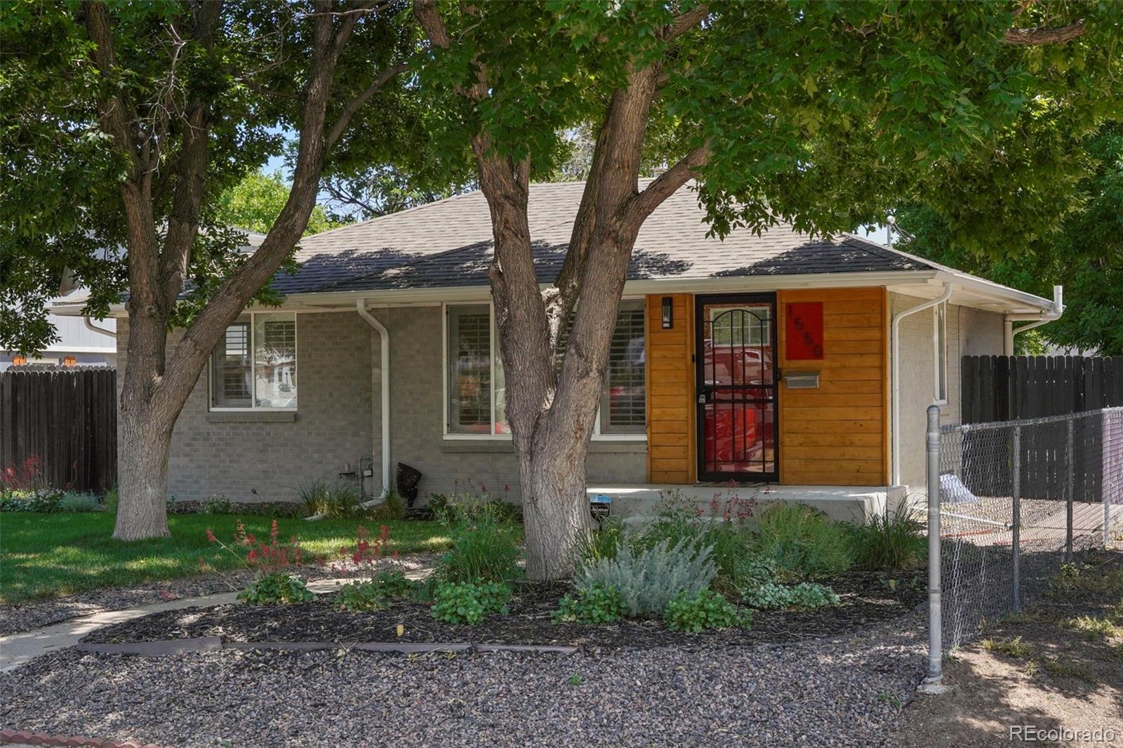 1550  xanthia street, Denver sold home. Closed on 2024-11-15 for $505,000.