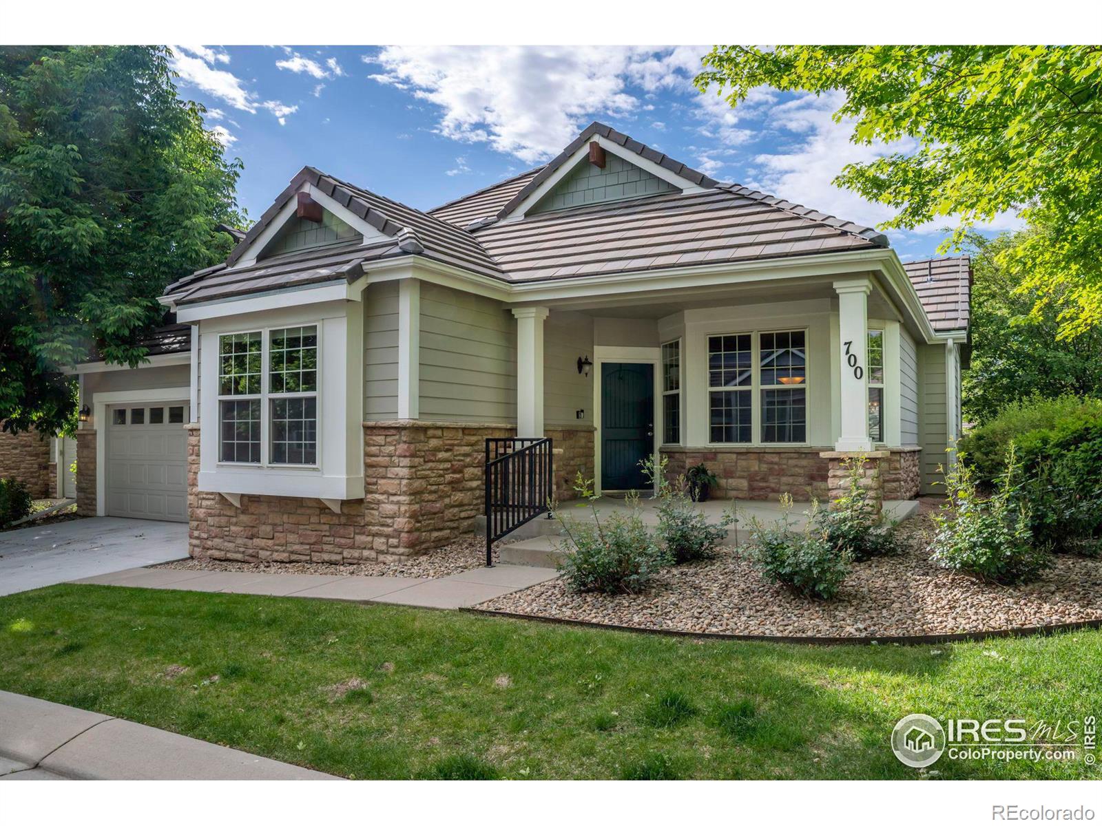 700  Windflower Drive, longmont MLS: 4567891012037 Beds: 3 Baths: 3 Price: $750,000