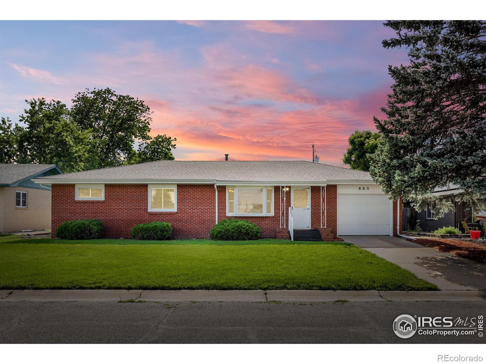 805  36th Avenue, greeley MLS: 4567891012047 Beds: 3 Baths: 1 Price: $350,000