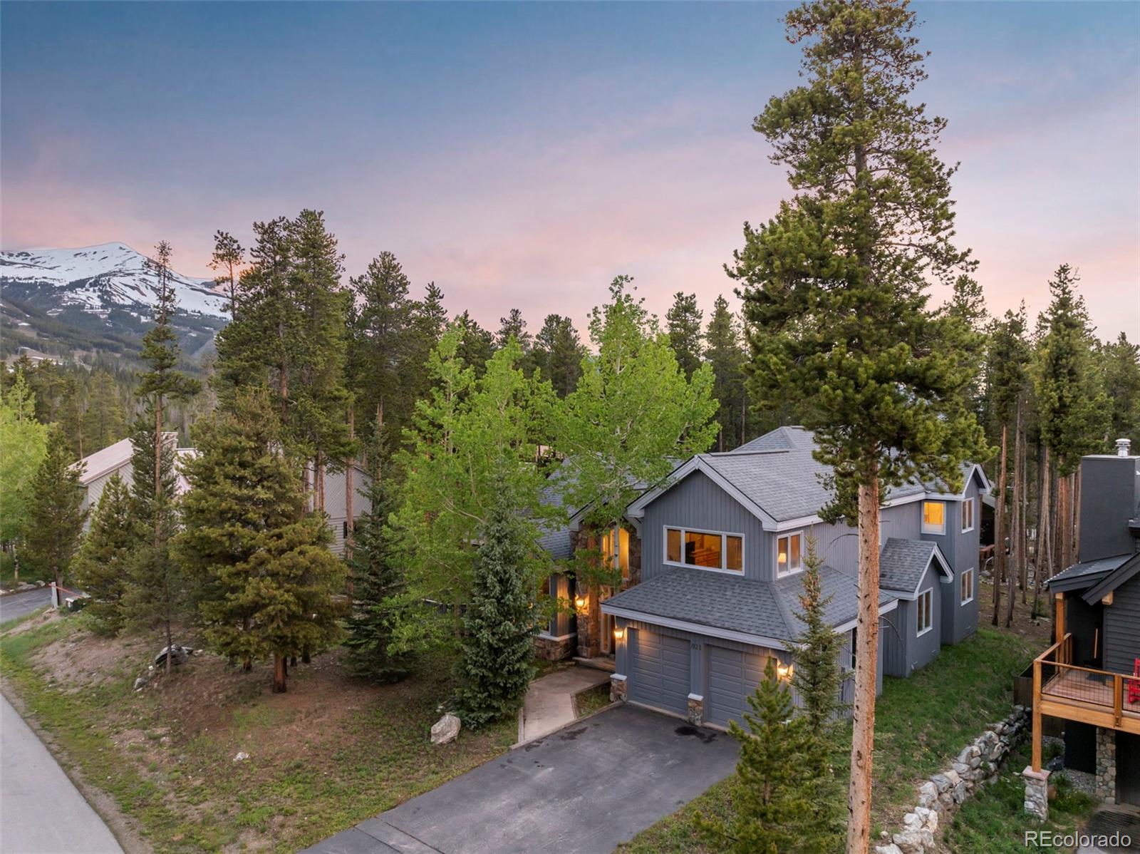 21  New England Drive, breckenridge MLS: 5305509 Beds: 4 Baths: 4 Price: $2,250,000