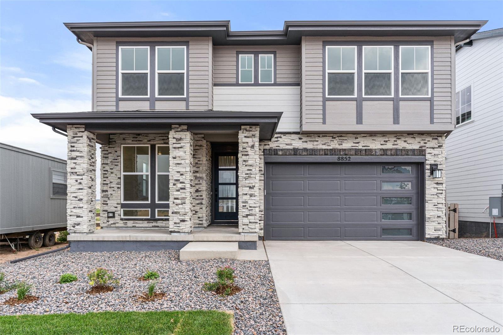 8852  Whiteclover Street, littleton MLS: 9767952 Beds: 4 Baths: 3 Price: $848,990