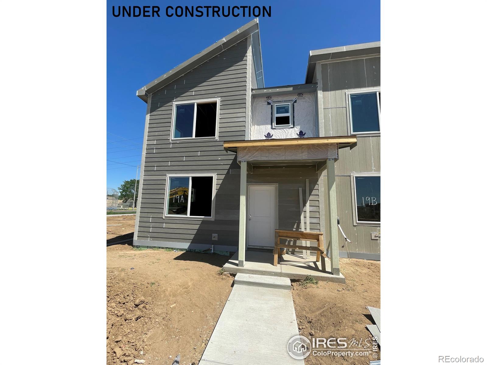 500 S Denver Avenue, fort lupton MLS: 4567891012132 Beds: 3 Baths: 3 Price: $384,900