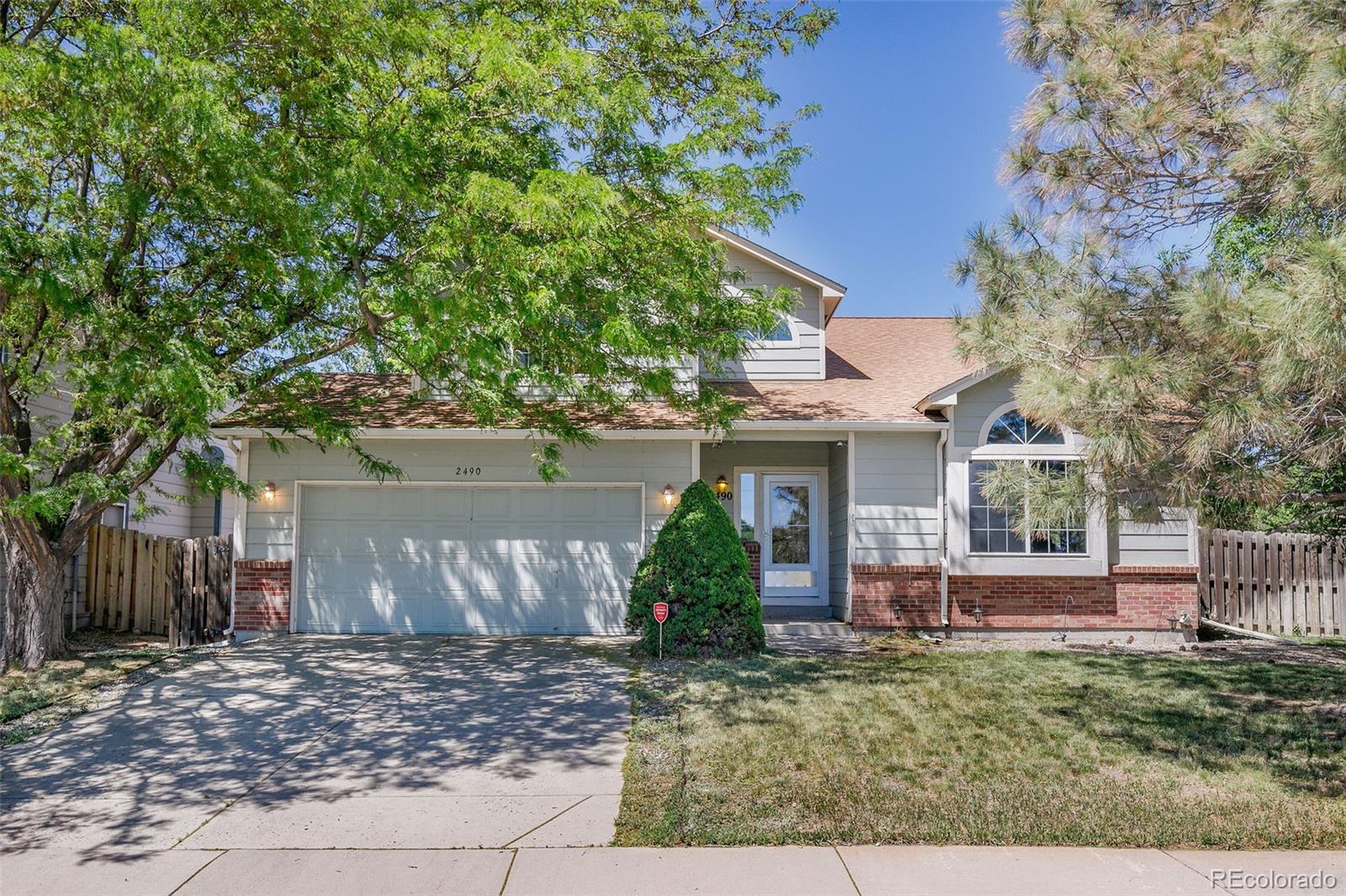 2490 S Salida Way, aurora MLS: 2333335 Beds: 4 Baths: 3 Price: $579,900