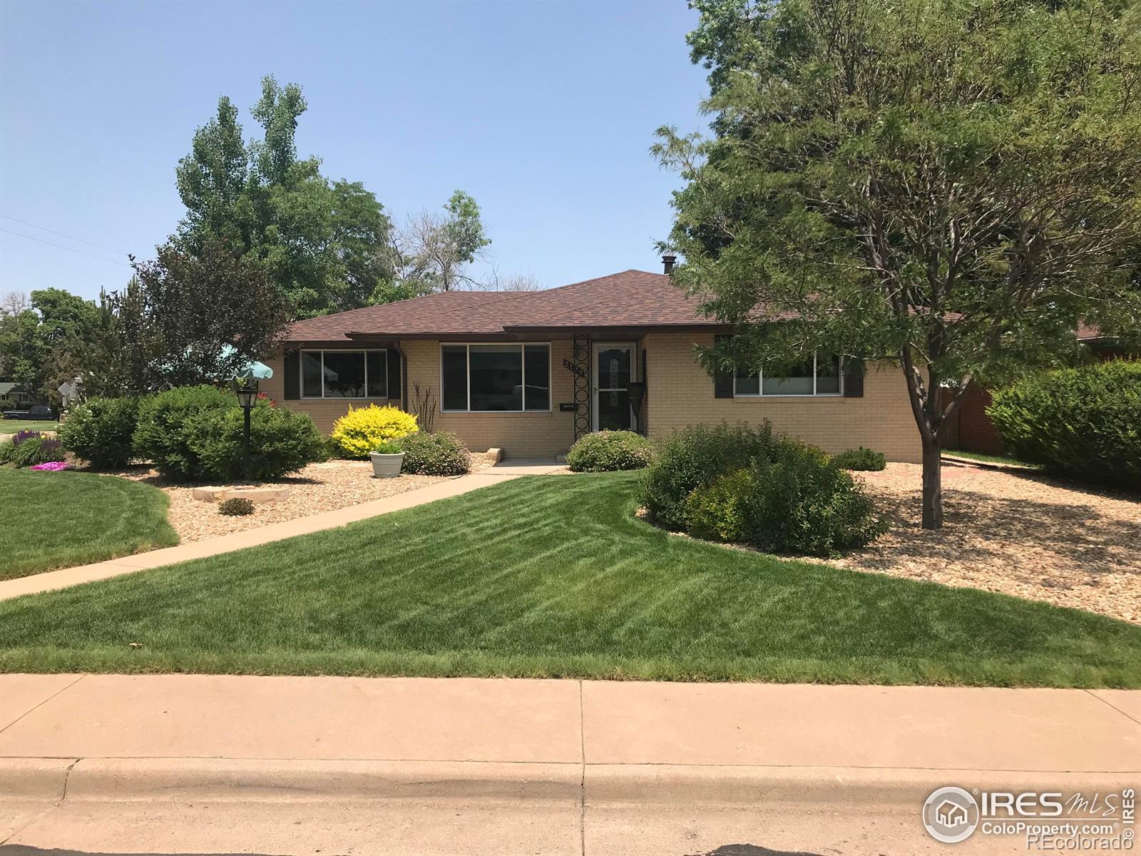 2127  14th St Rd, greeley MLS: 4567891012215 Beds: 5 Baths: 3 Price: $479,900