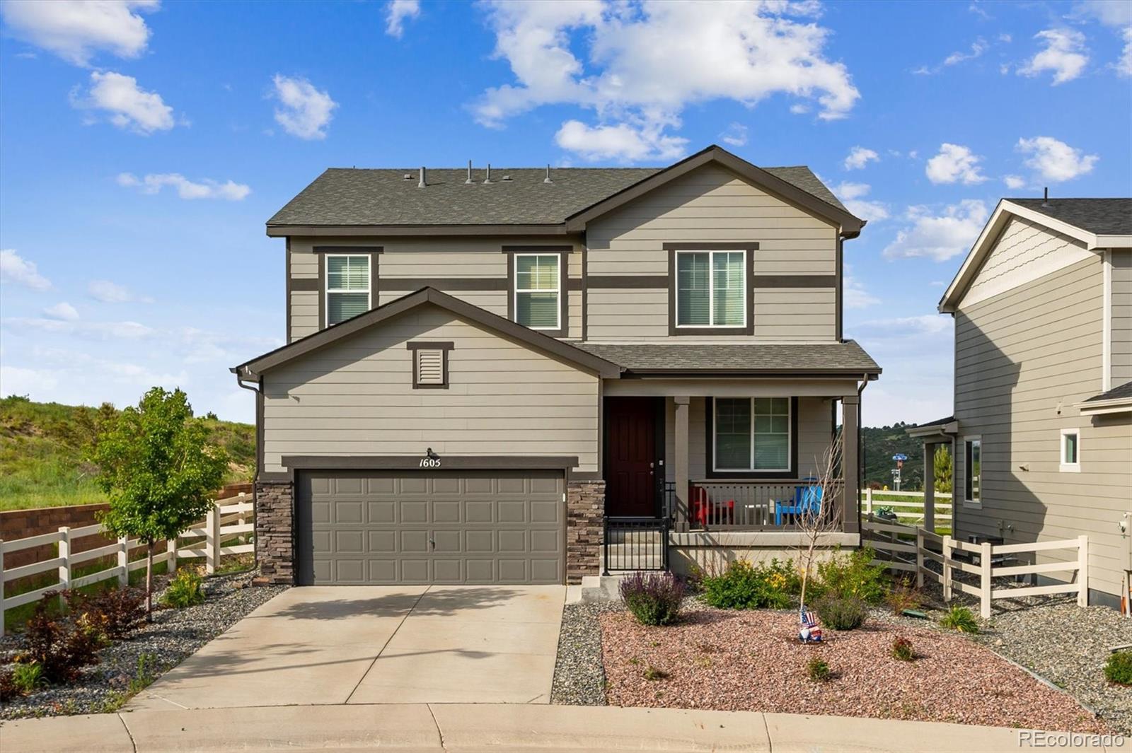 1605  Cade Avenue, castle rock MLS: 4789766 Beds: 3 Baths: 3 Price: $574,750