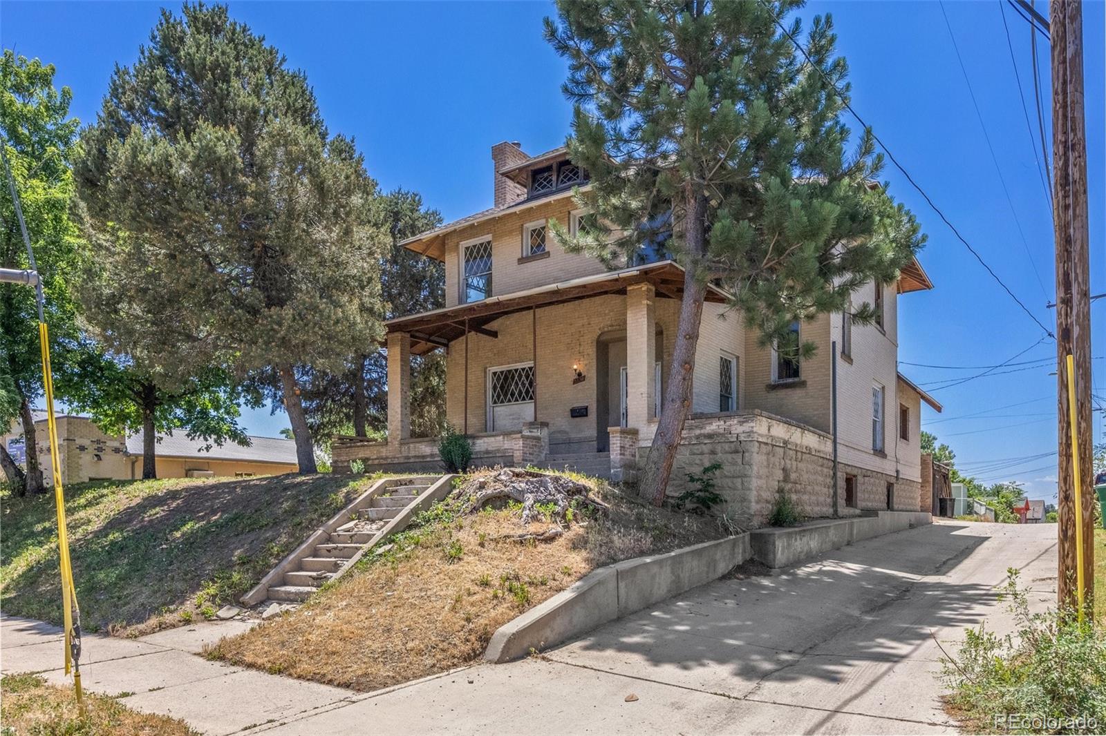 3330 E Bruce Randolph Avenue, denver MLS: 5381048 Beds: 4 Baths: 2 Price: $550,000