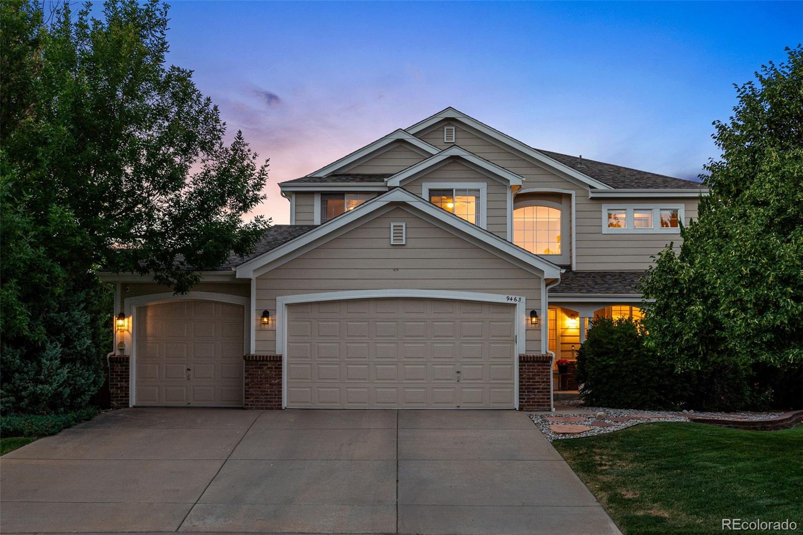 9463 s horsemint way, Parker sold home. Closed on 2024-10-15 for $660,000.