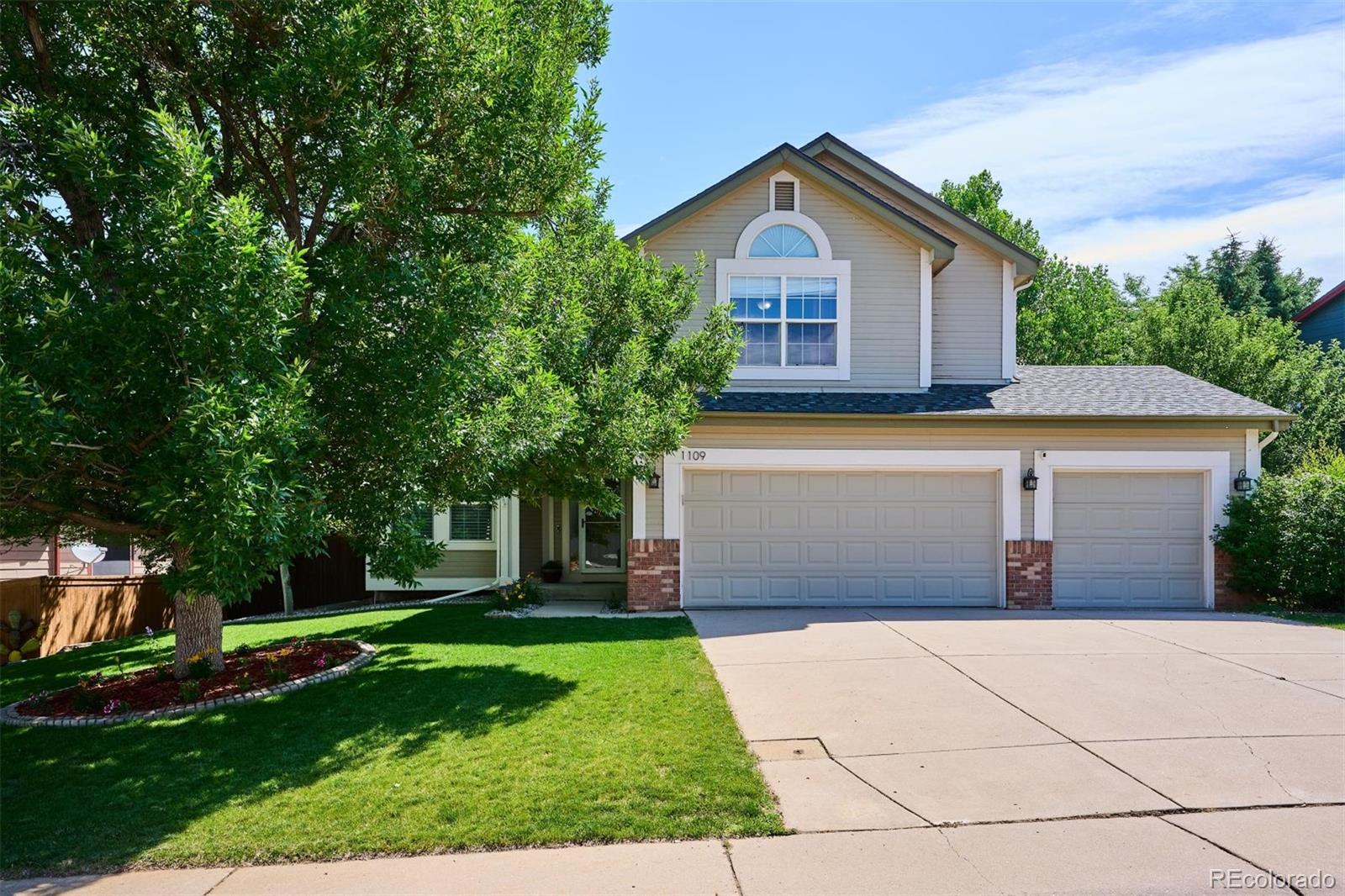 1109 W English Sparrow Trail, highlands ranch MLS: 3925523 Beds: 4 Baths: 4 Price: $745,000