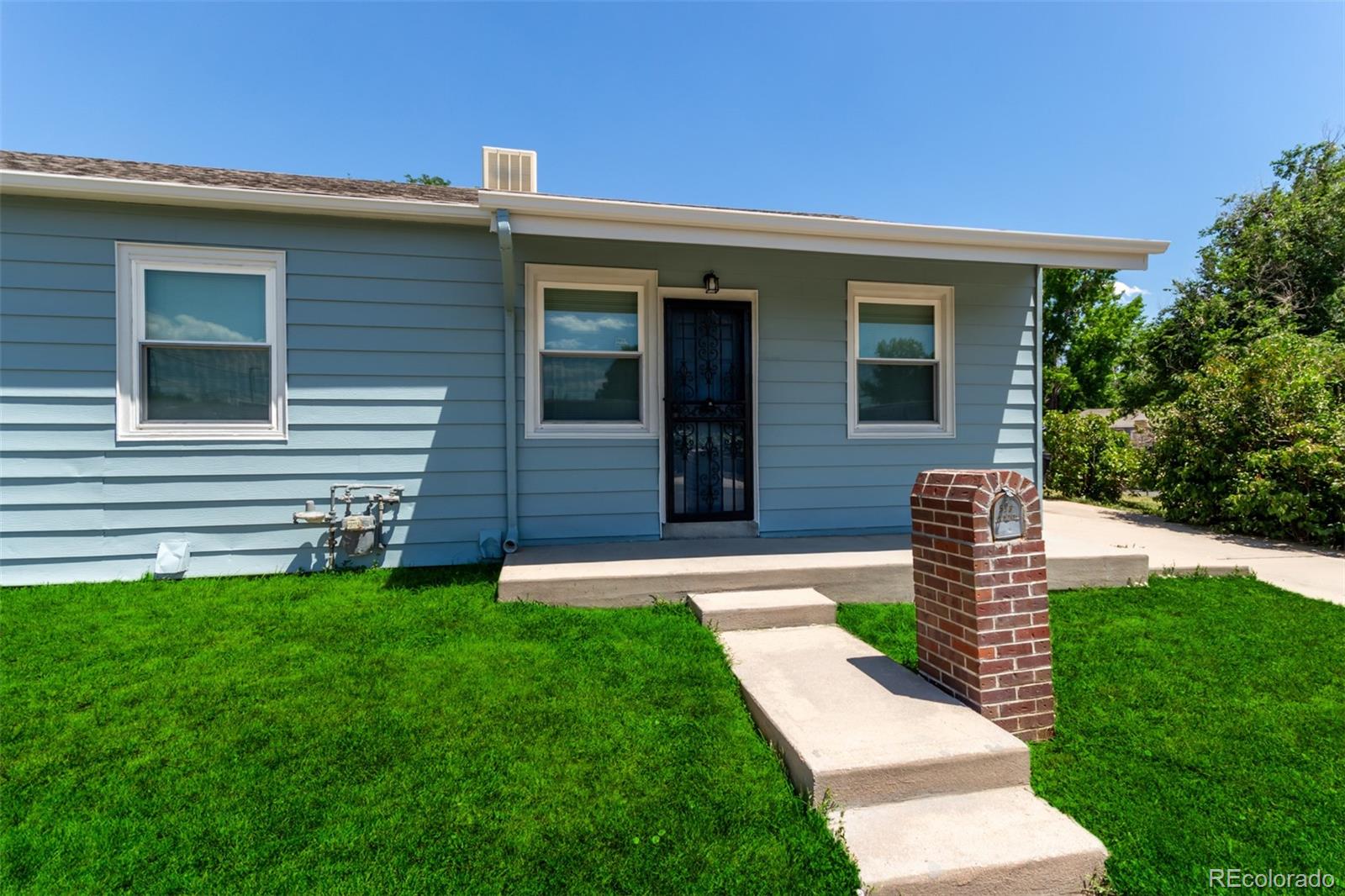 538 S Meade Street, denver MLS: 2006299 Beds: 5 Baths: 2 Price: $449,000