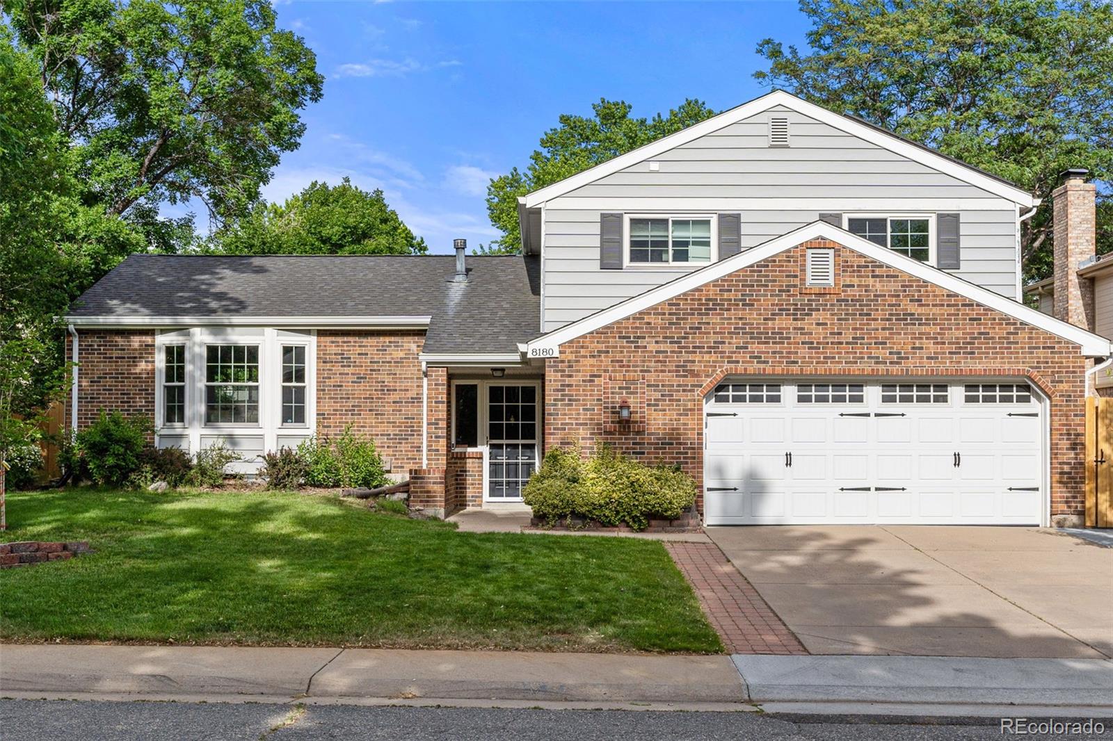 8180  Jellison Court, arvada MLS: 8804473 Beds: 3 Baths: 2 Price: $680,500